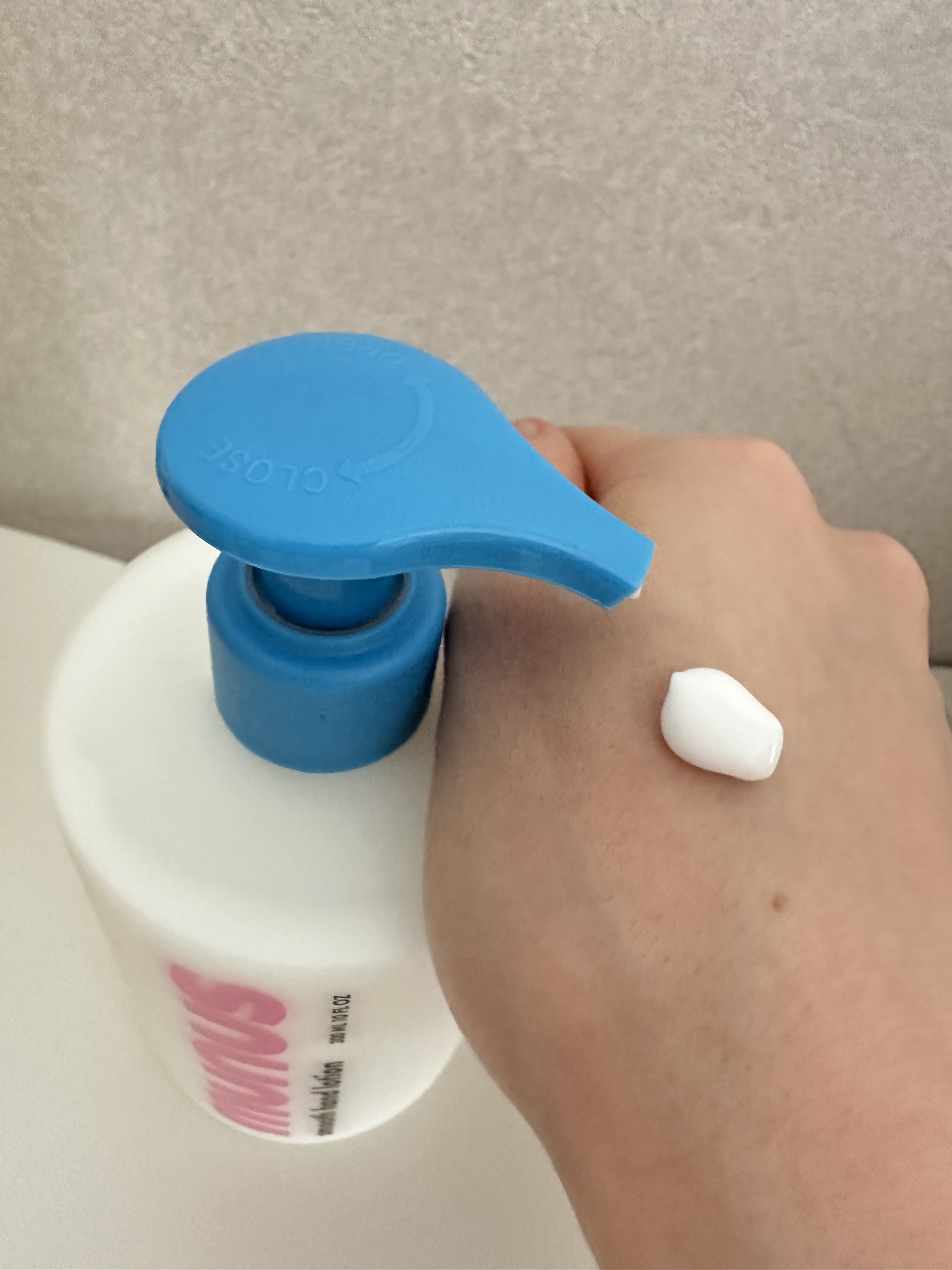 アプリコットジェムズスムースハンドローション/munus/ハンドジェルを使ったクチコミ（2枚目）