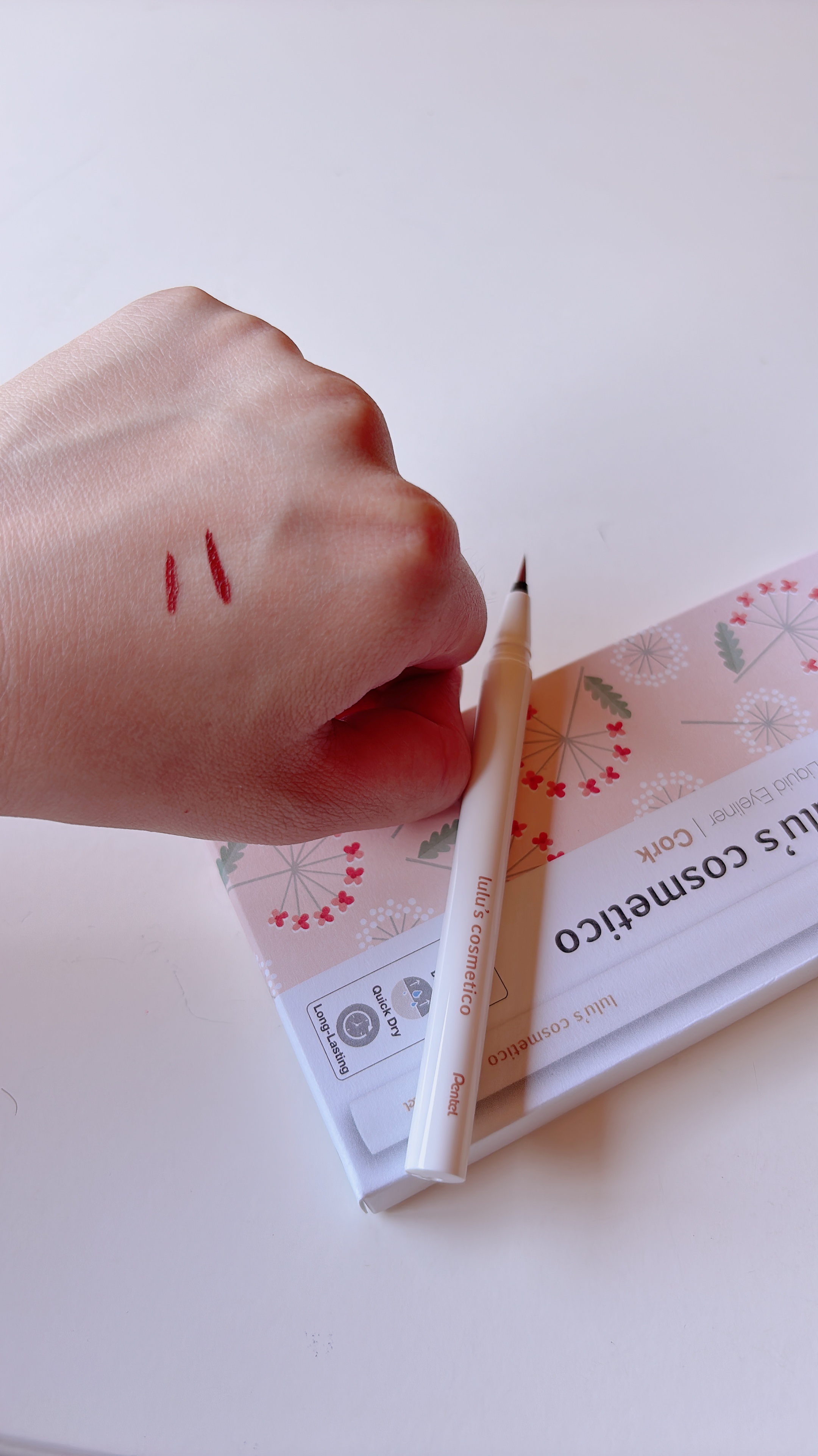 リキッドアイライナー/ルルズコスメティコ/リキッドアイライナーを使ったクチコミ（1枚目）