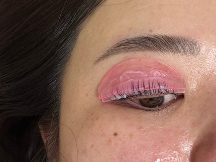 める on LIPS 「SHEINのまつげパーマセット🥳千円くらいだからもう一回使った..」(2枚目)