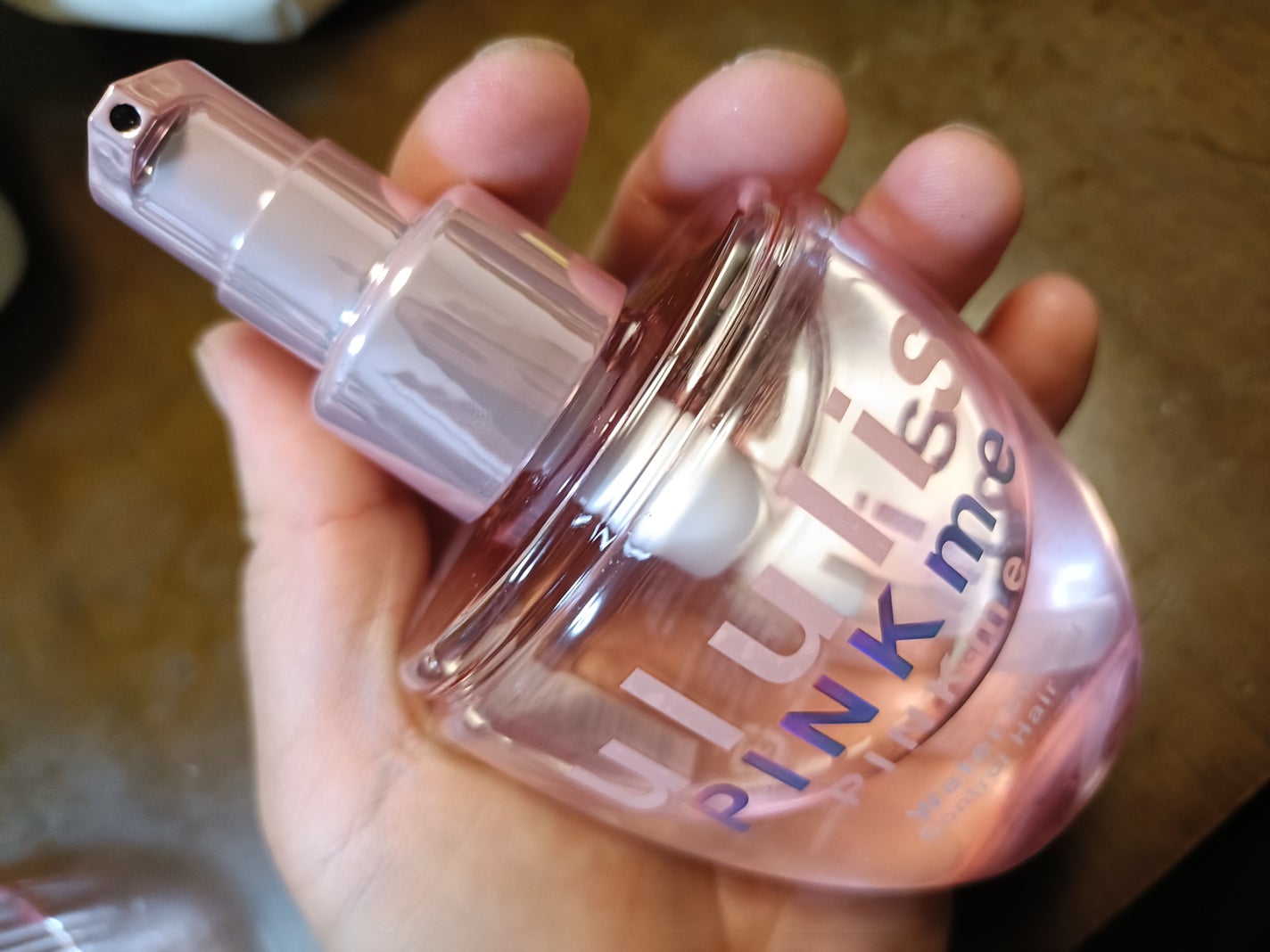 ウルリス ピンクネコ ウォーターコンク スリーク ヘアオイル/ululis/ヘアオイルを使ったクチコミ(1枚目)