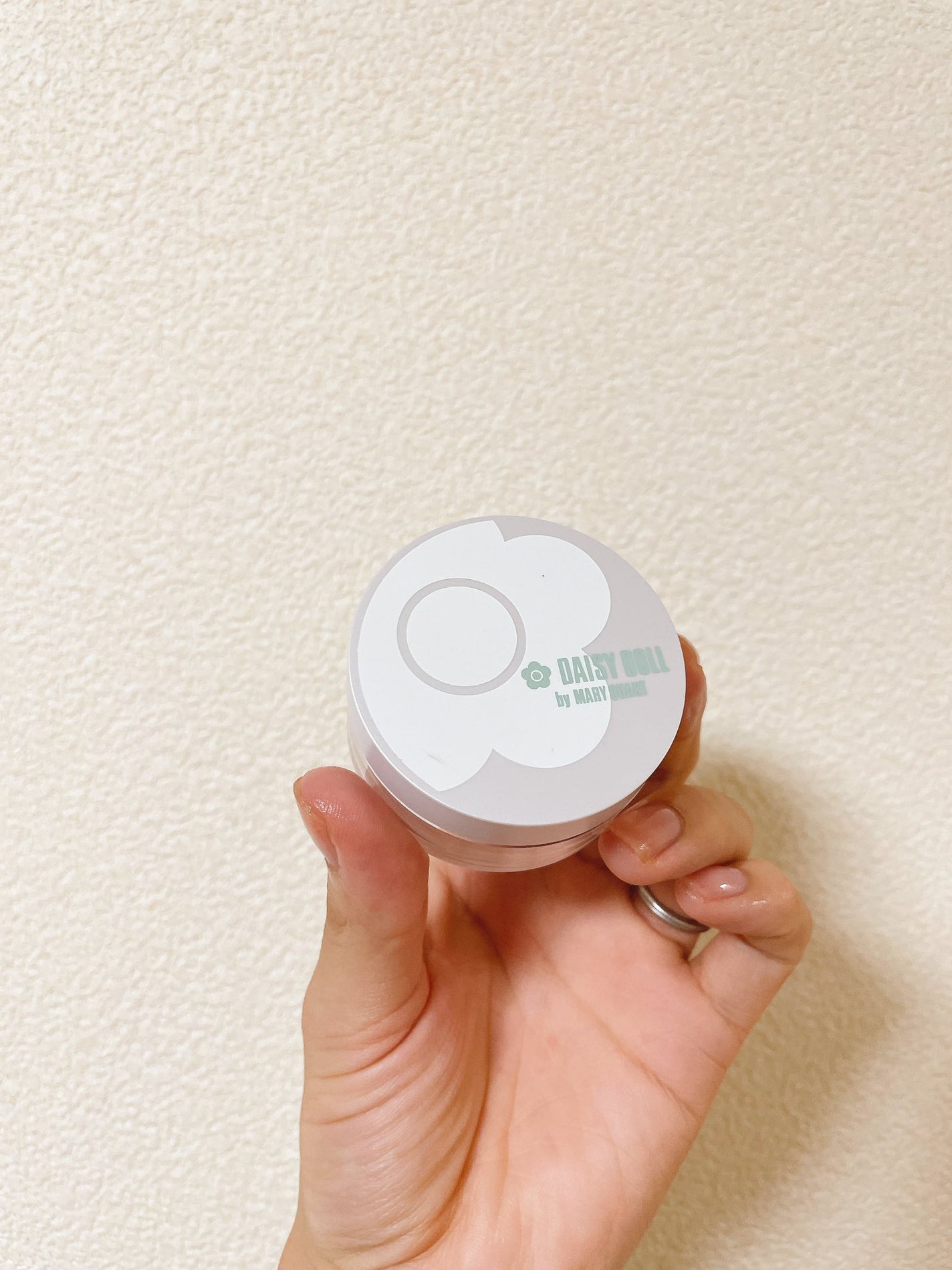デイジードール シルキー フィックス パウダー/DAISY DOLL by MARY QUANT/ルースパウダーを使ったクチコミ(1枚目)