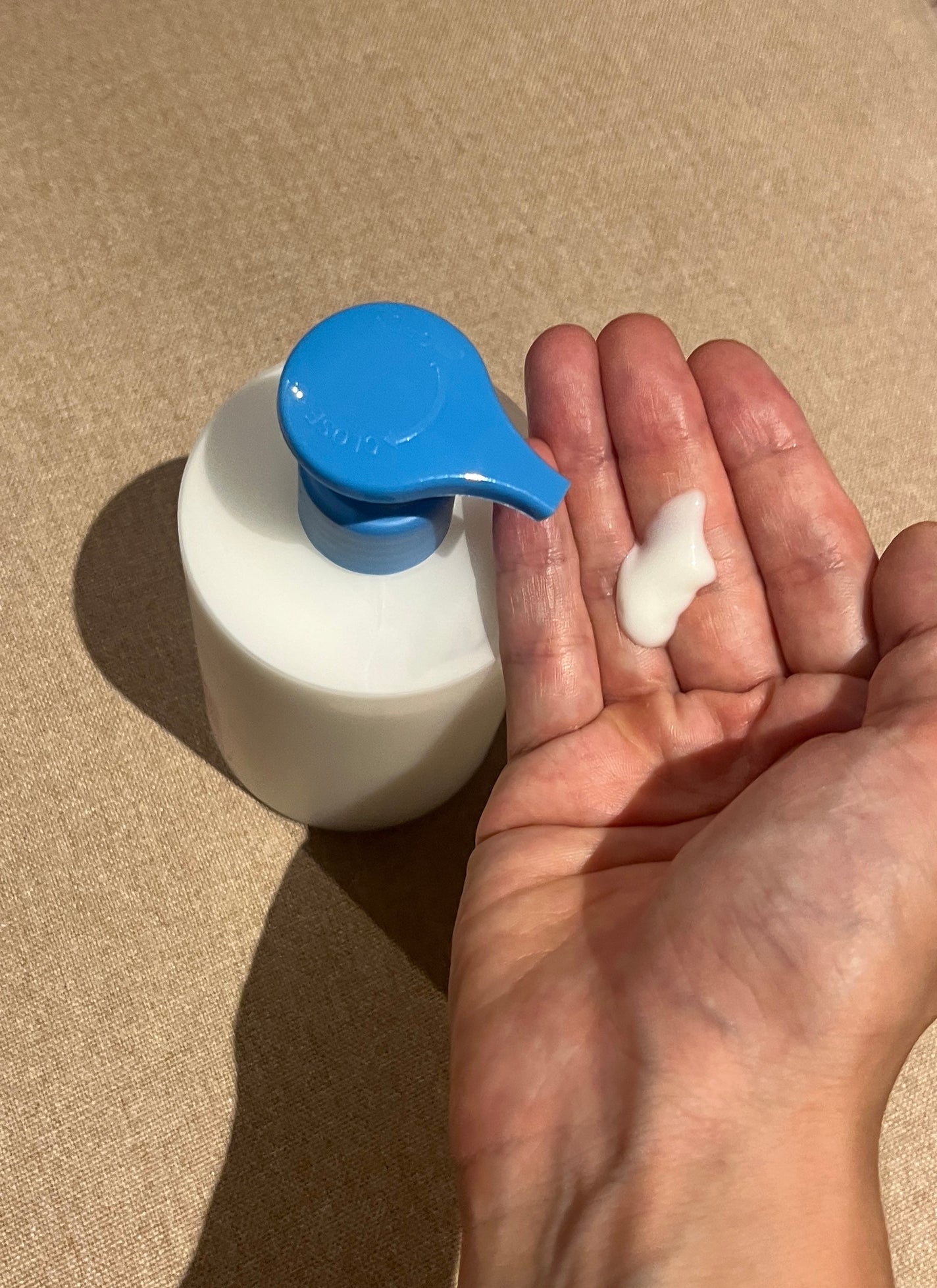 apricot gems smooth hand lotion/munus/ハンドジェルを使ったクチコミ(2枚目)