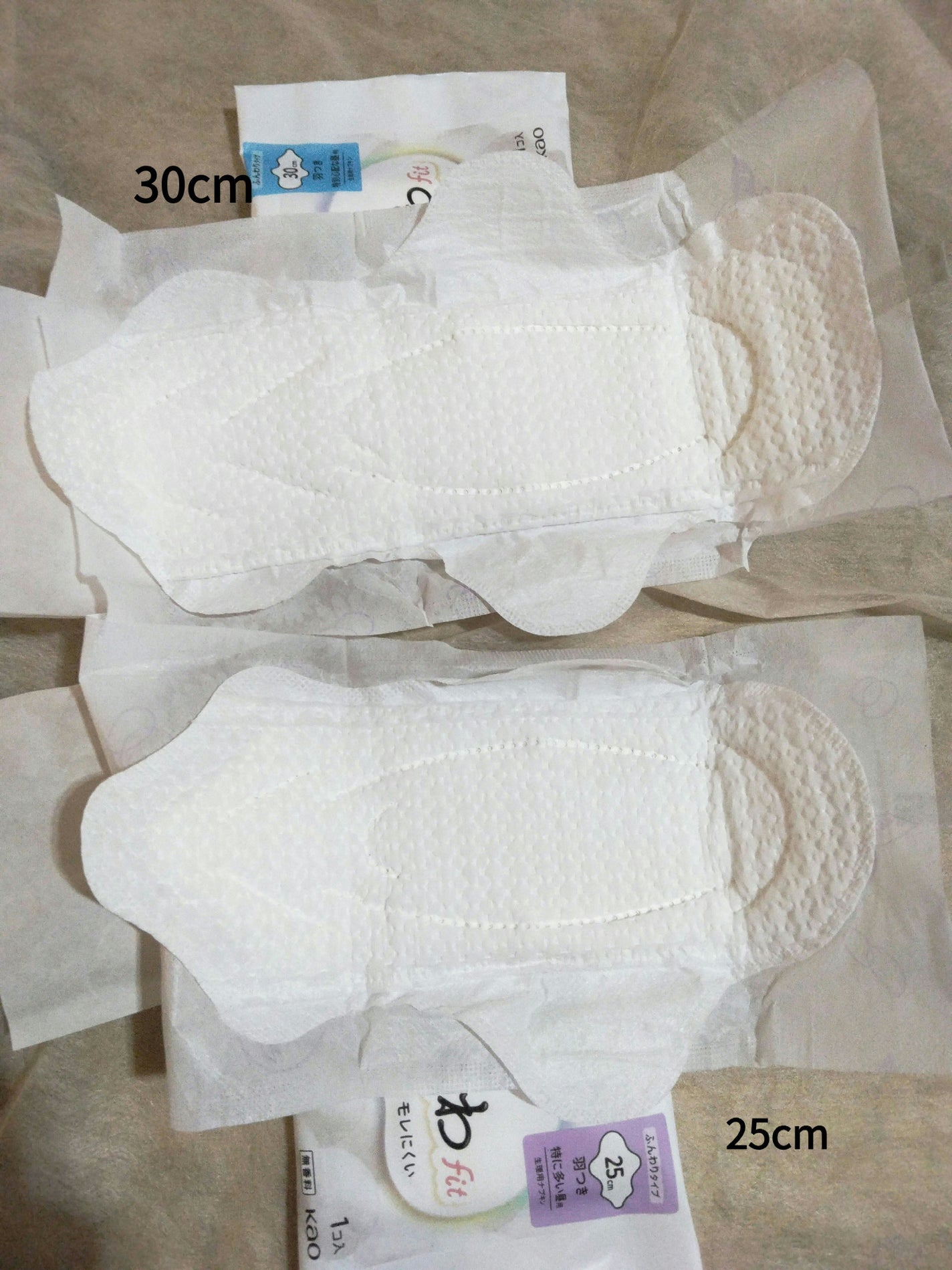 ロリエ もちふわ fit 25cm 羽つき 14コ入 (医薬部外品 )/ロリエ/ナプキンを使ったクチコミ(2枚目)