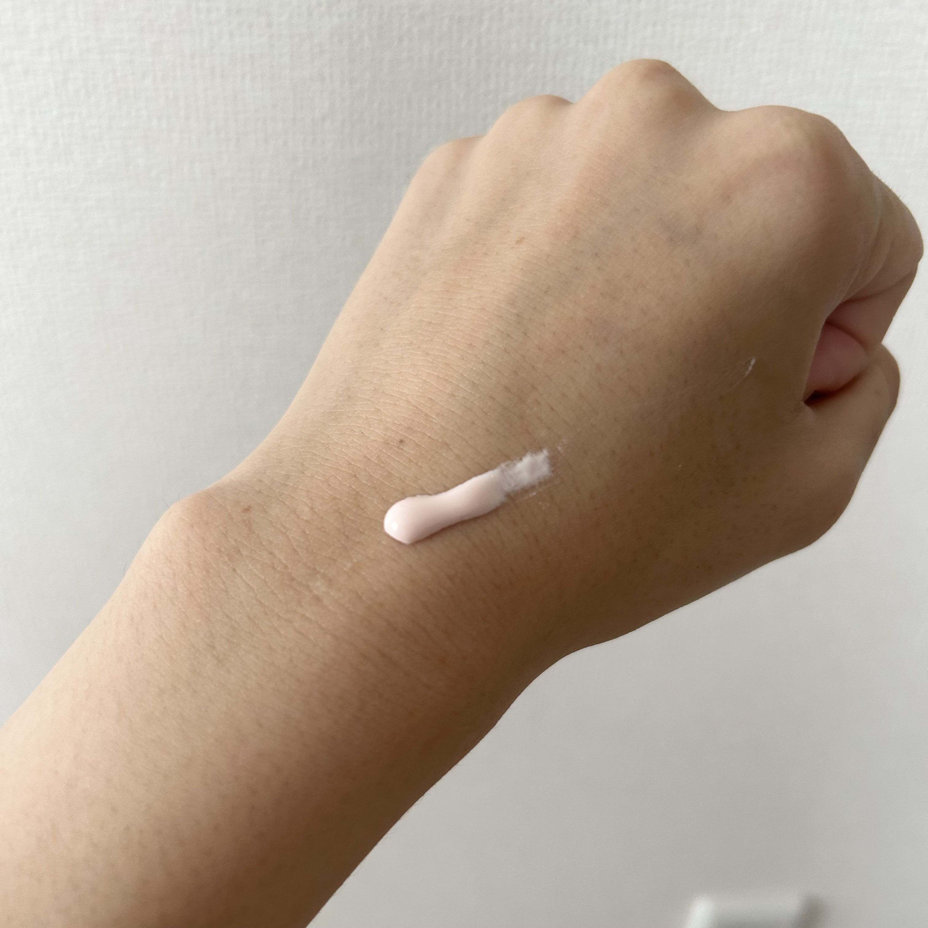 サンカットR トーンアップUV エッセンス/サンカット®/日焼け止めローションを使ったクチコミ（3枚目）