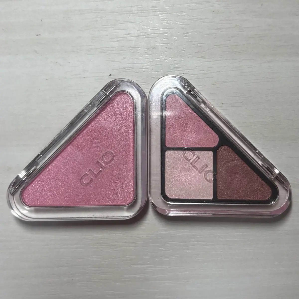 エッセンシャル シャドウ タップ/CLIO/アイシャドウパレットを使ったクチコミ（1枚目）