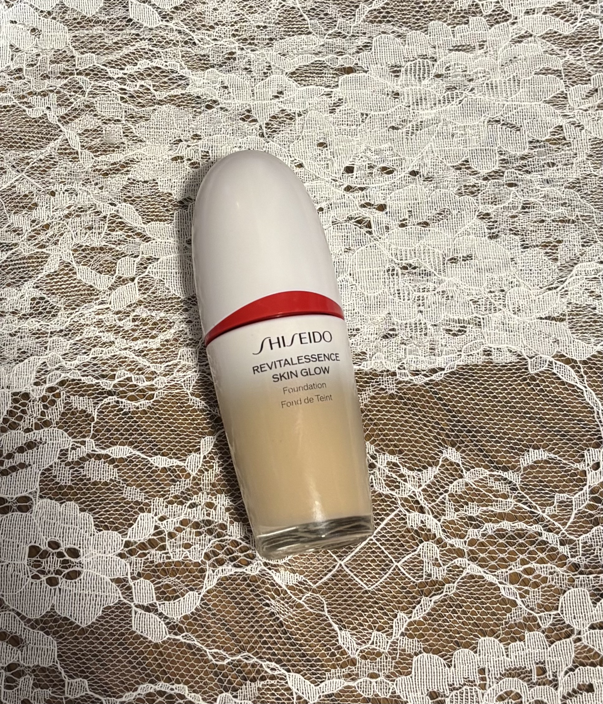 エッセンス スキングロウ ファンデーション 250 Sand/SHISEIDO/リキッドファンデーションを使ったクチコミ（1枚目）