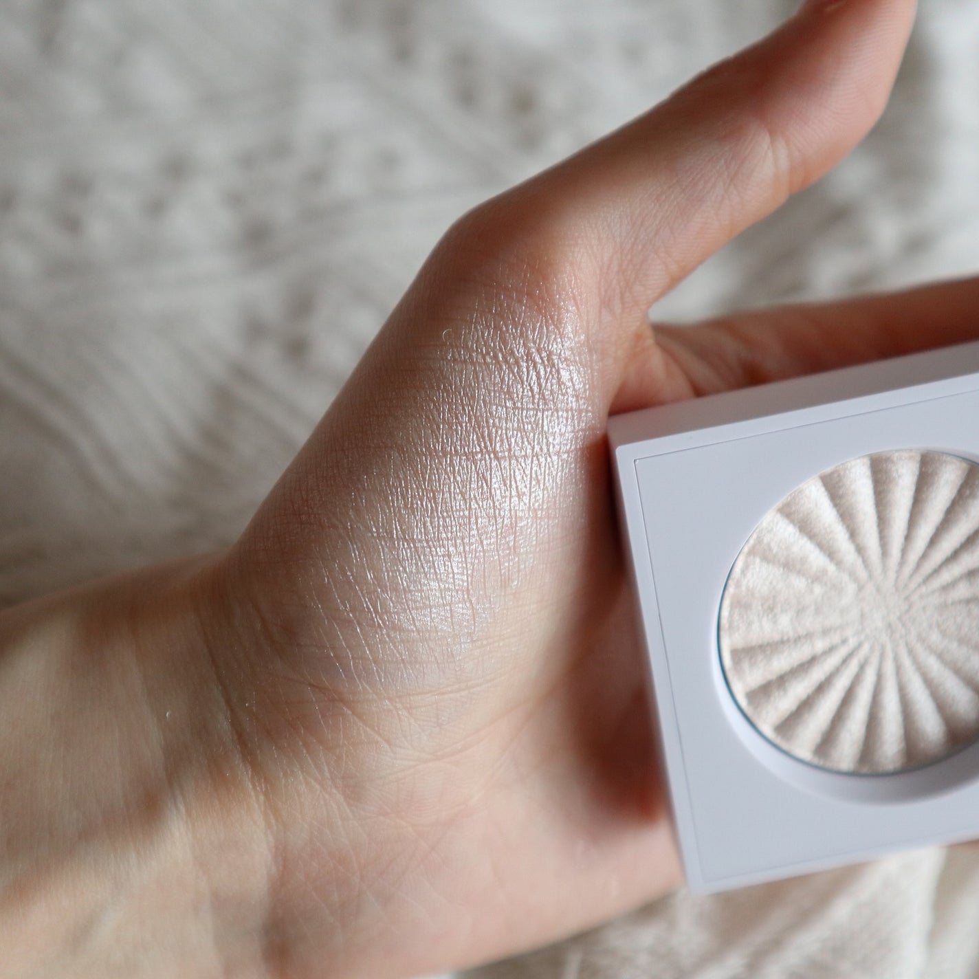 OFRA mini Highlighter/Ofra Cosmetics/パウダーハイライトを使ったクチコミ(3枚目)