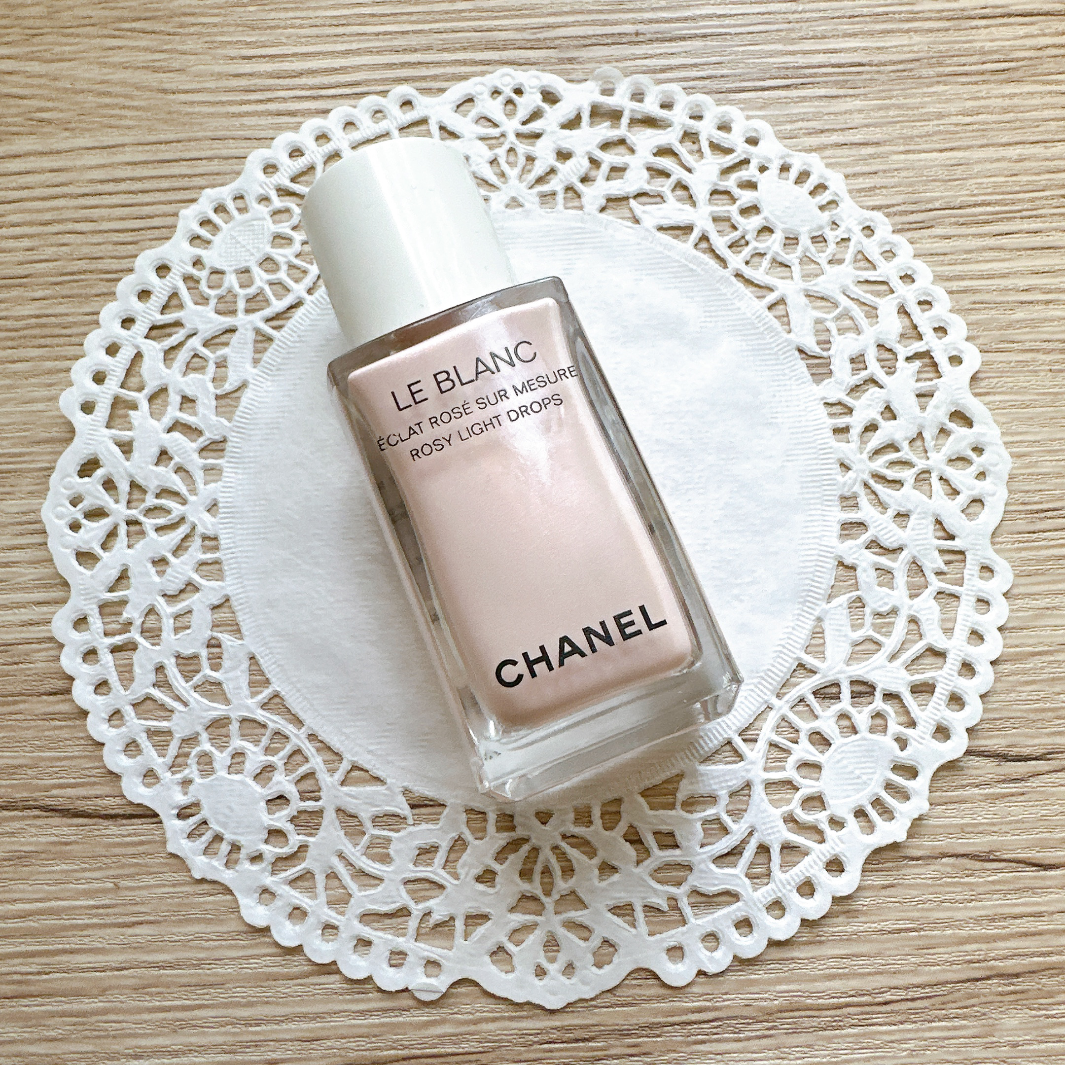 ル ブラン ロージー ドロップス/CHANEL/リキッドハイライトを使ったクチコミ（2枚目）