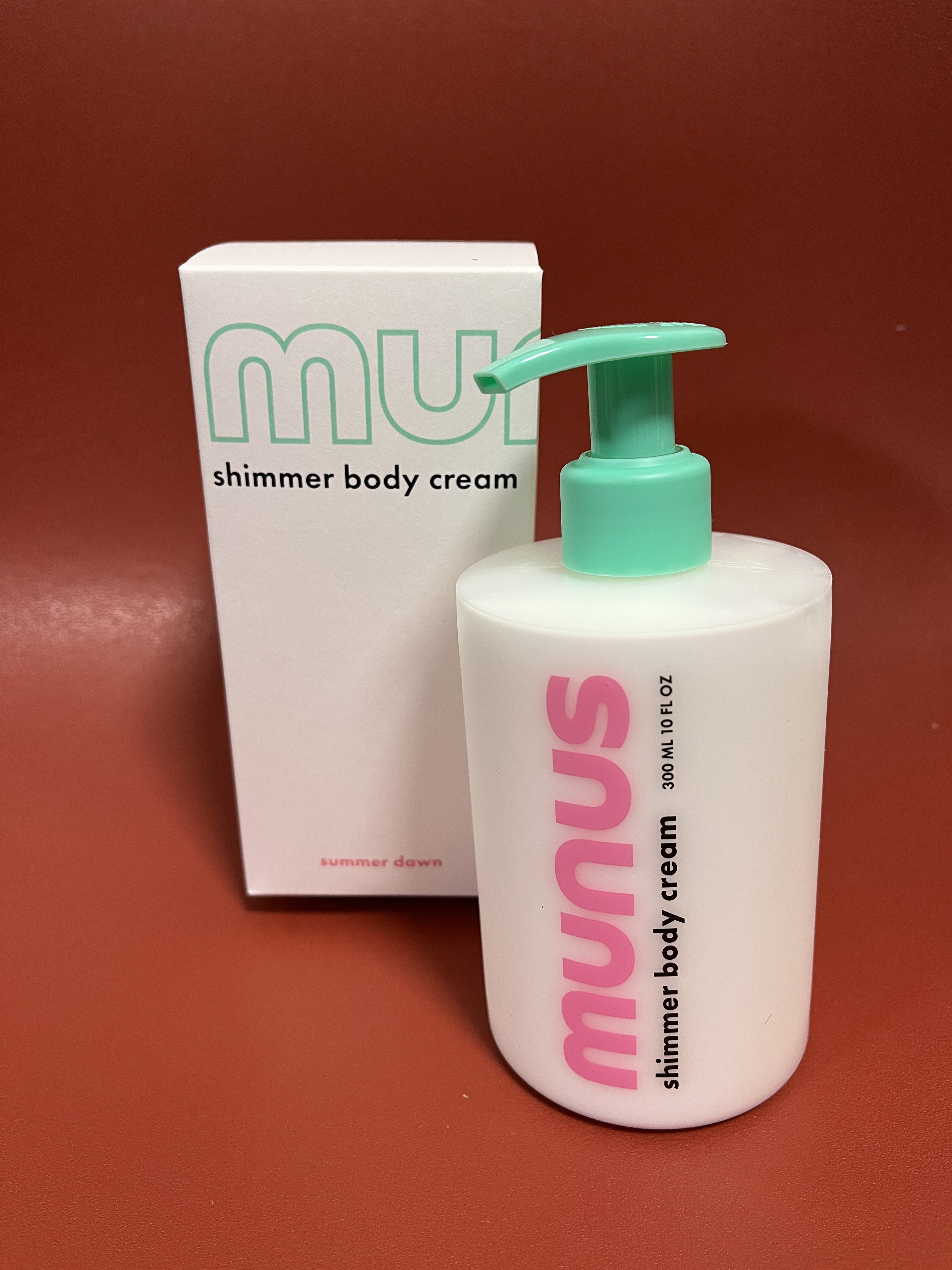 ベルベットドリームシマーボディークリーム/munus/ボディクリームを使ったクチコミ（1枚目）