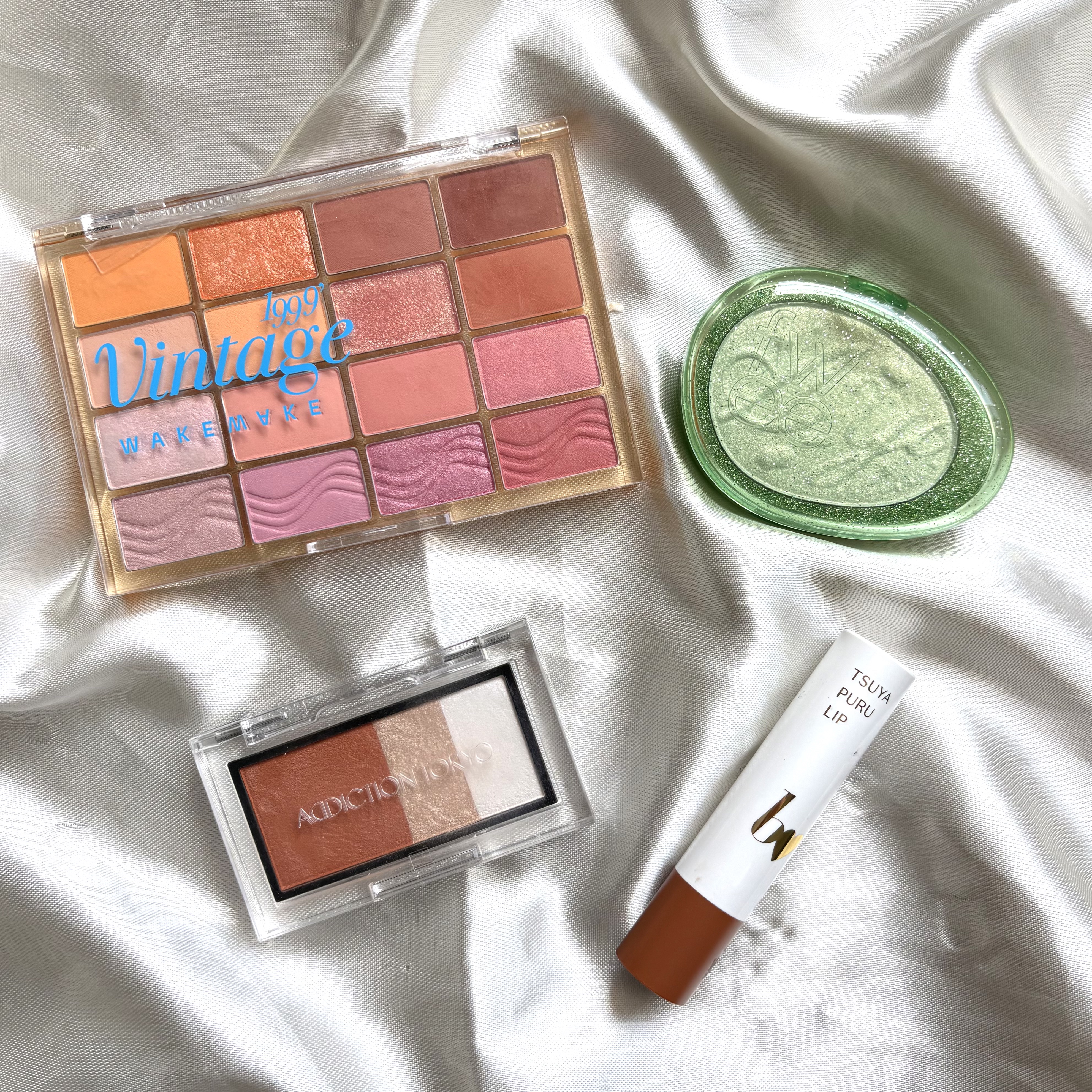 ソフトブラーリングアイパレット/wakemake/アイシャドウパレットを使ったクチコミ（2枚目）