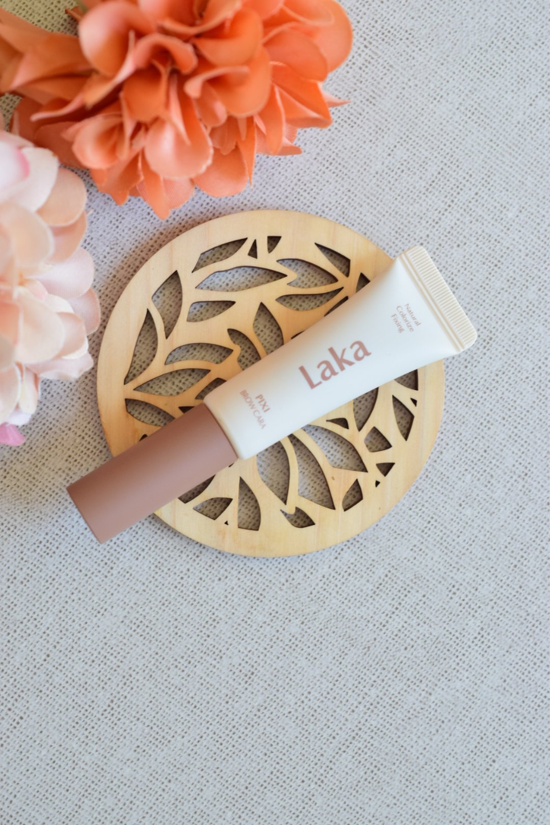 ラカ ピクシーブロウカラ/Laka/眉マスカラを使ったクチコミ（1枚目）