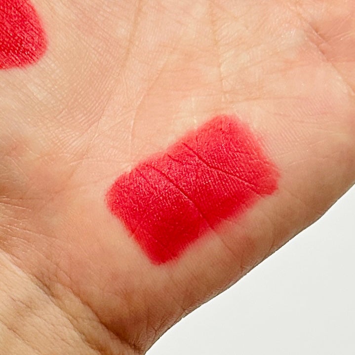 センシュアル パウダーマット リキッド N/HERA/口紅を使ったクチコミ(6枚目)