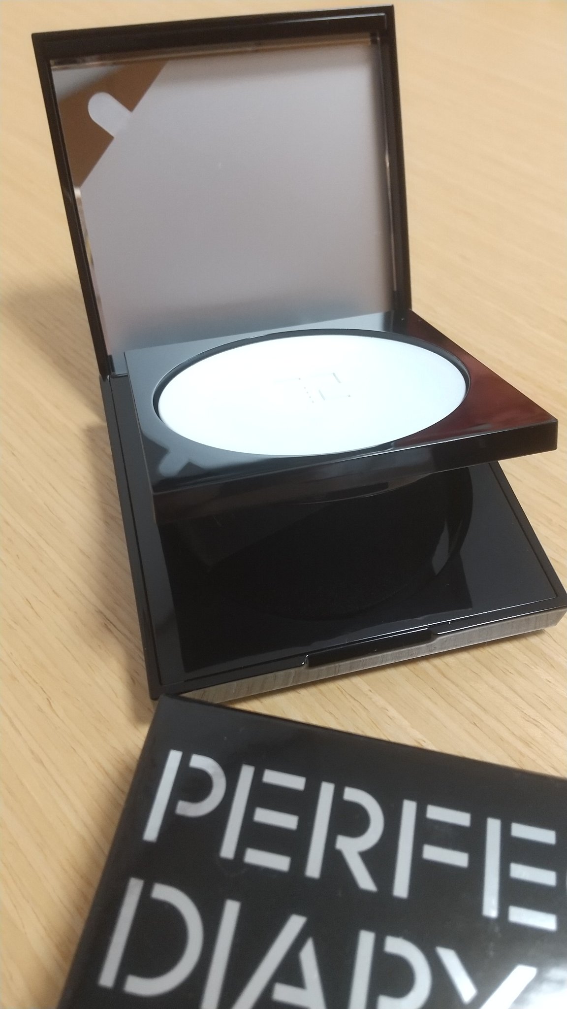 トランスルーシェント ブルーリング セッティング パウダー/PERFECT DIARY/プレストパウダーを使ったクチコミ（1枚目）