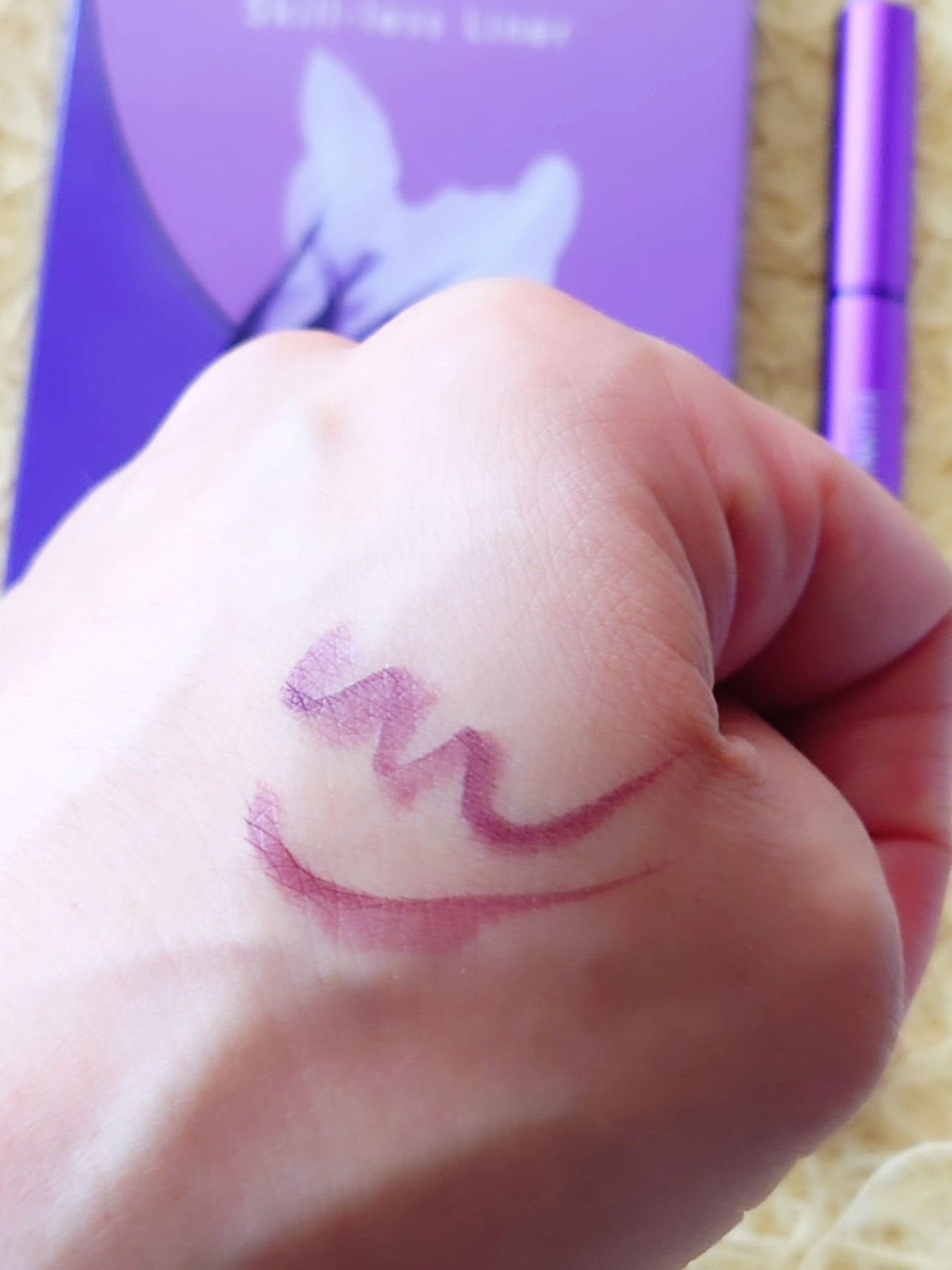 スキルレスライナー/LUMIURGLAS/リキッドアイライナーを使ったクチコミ（3枚目）