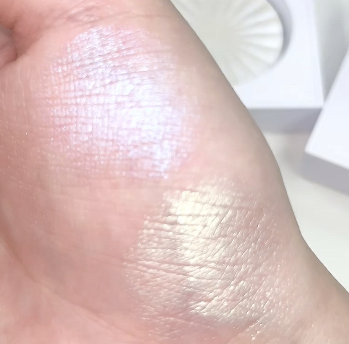 OFRA mini Highlighter Space Baby/Ofra Cosmetics/パウダーハイライトを使ったクチコミ（2枚目）