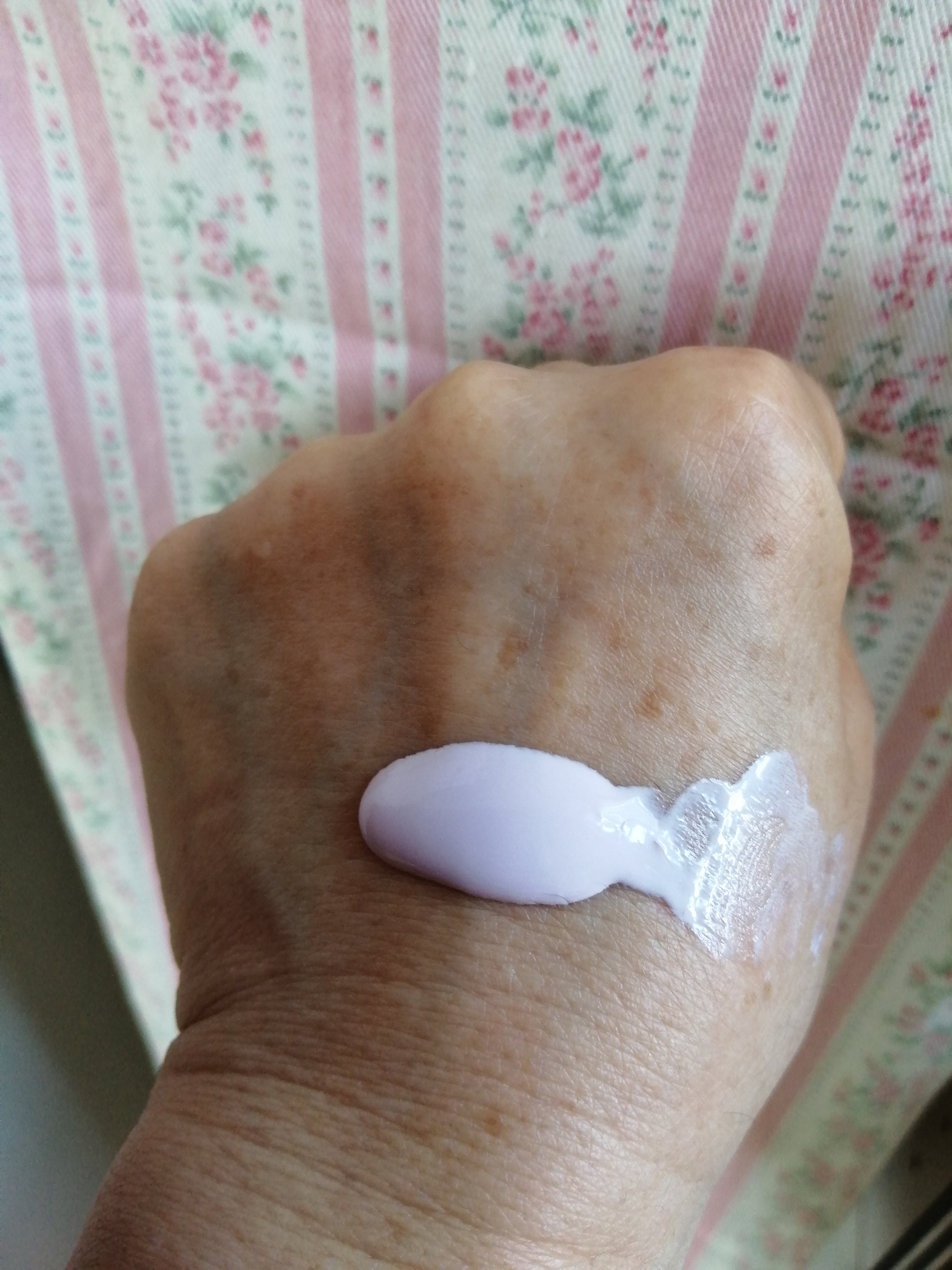 マルチプロテクション デイセラム UV/インフィニティ/日焼け止めクリームを使ったクチコミ（2枚目）