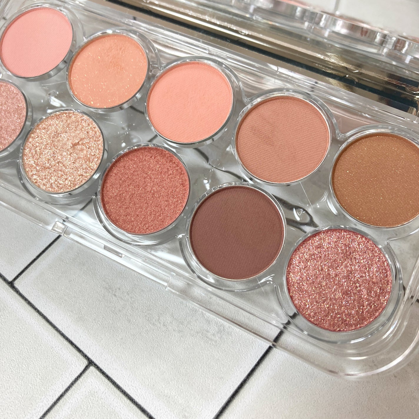 ライトオンアイズシャドウパレット/ルミル/アイシャドウパレットを使ったクチコミ(5枚目)