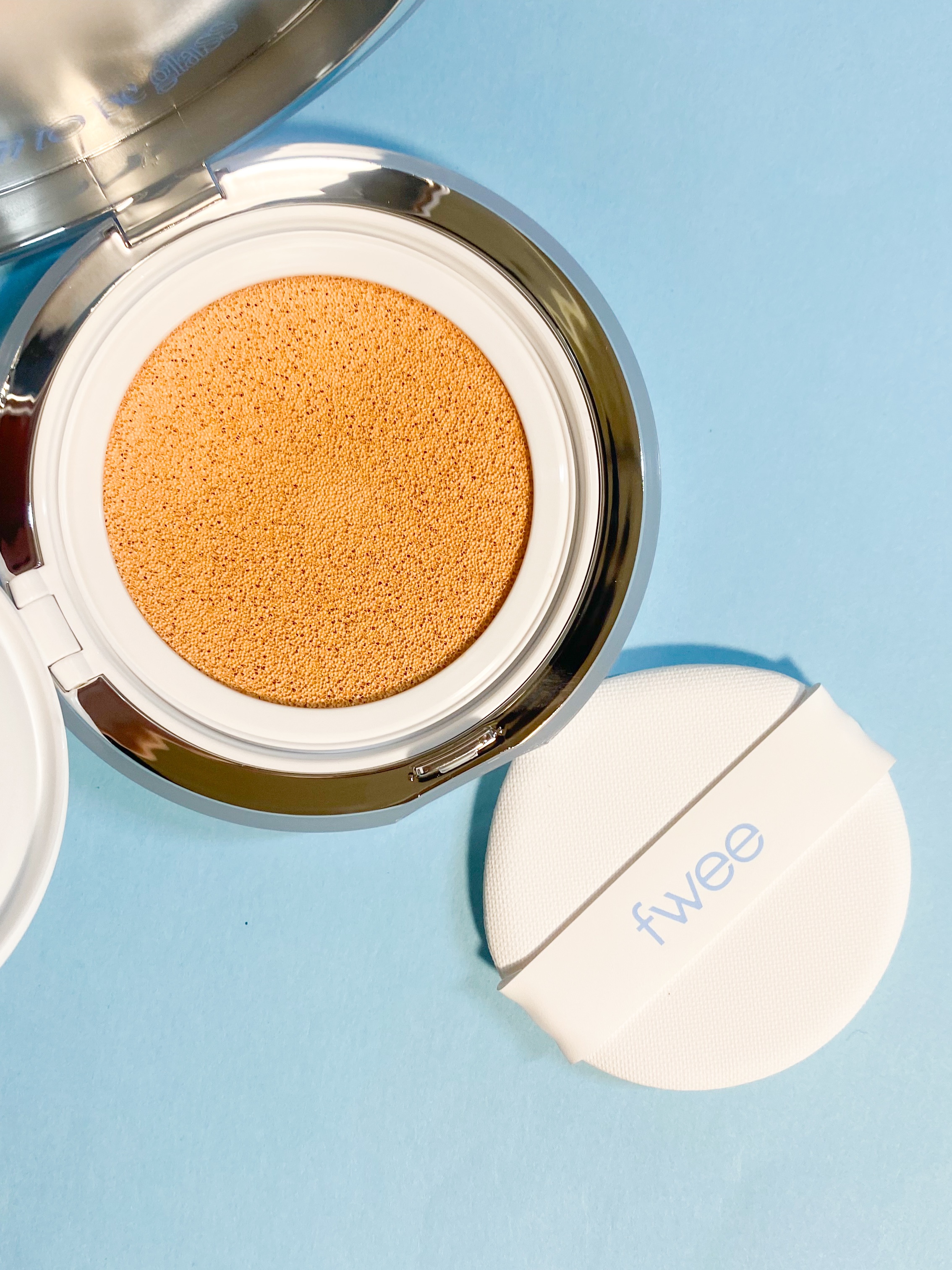 フィー クッションガラスオリジナル/fwee/クッションファンデーションを使ったクチコミ（2枚目）