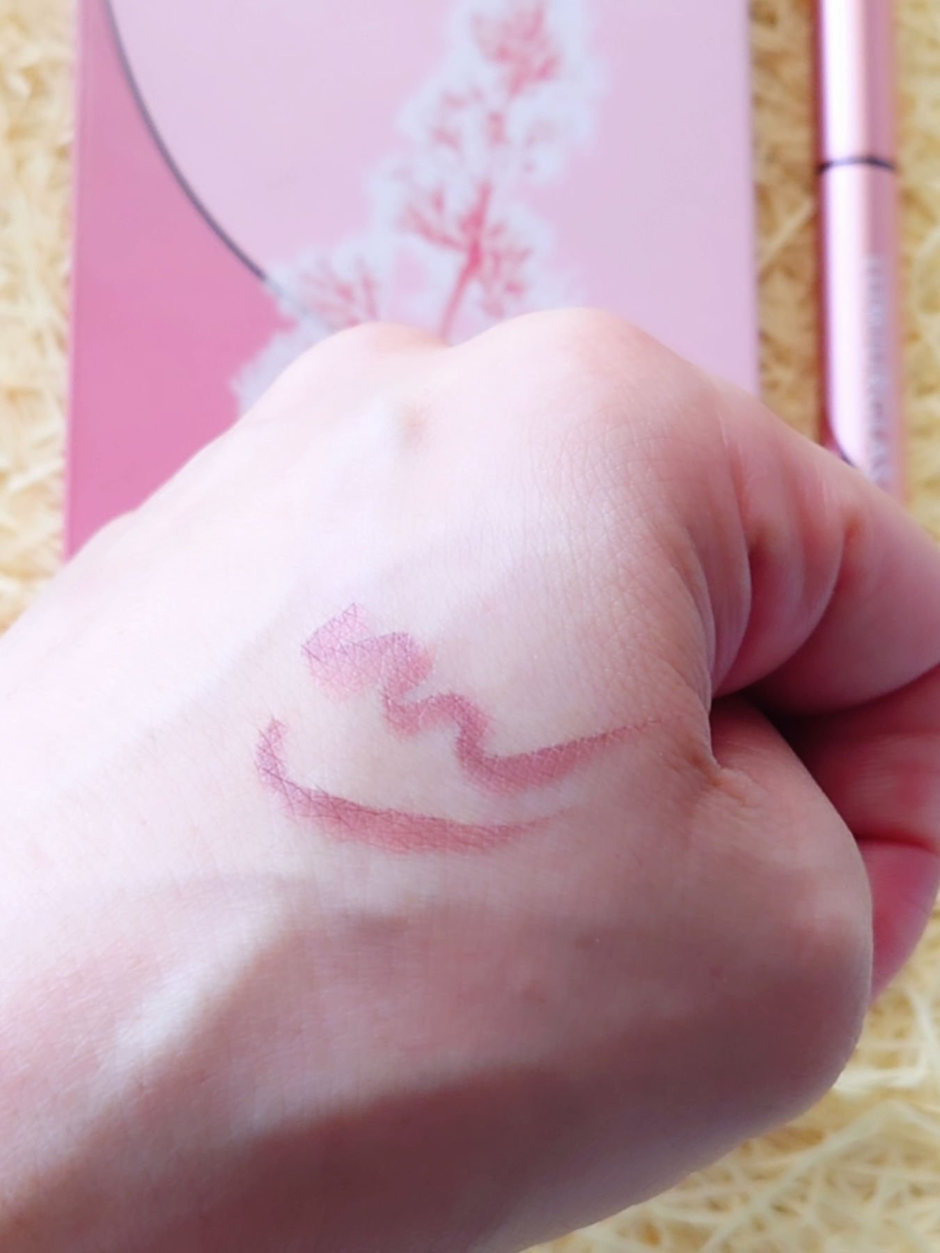 スキルレスライナー/LUMIURGLAS/リキッドアイライナーを使ったクチコミ（3枚目）