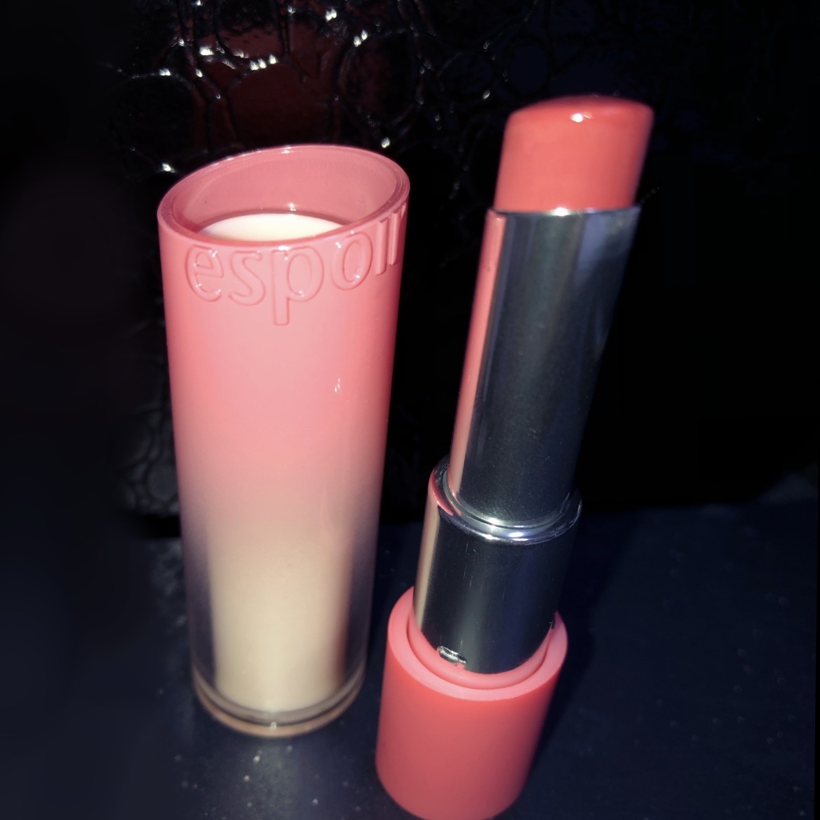 ノーウェアリップスティック バーミンググロー/espoir/口紅を使ったクチコミ（2枚目）