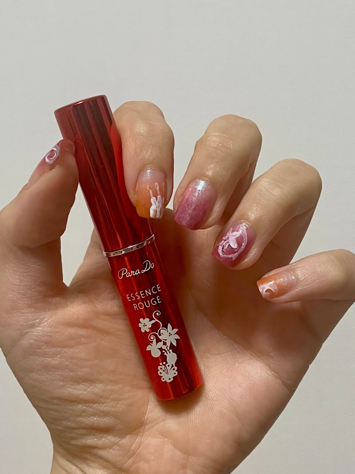 エッセンスルージュS/パラドゥ/口紅を使ったクチコミ（1枚目）