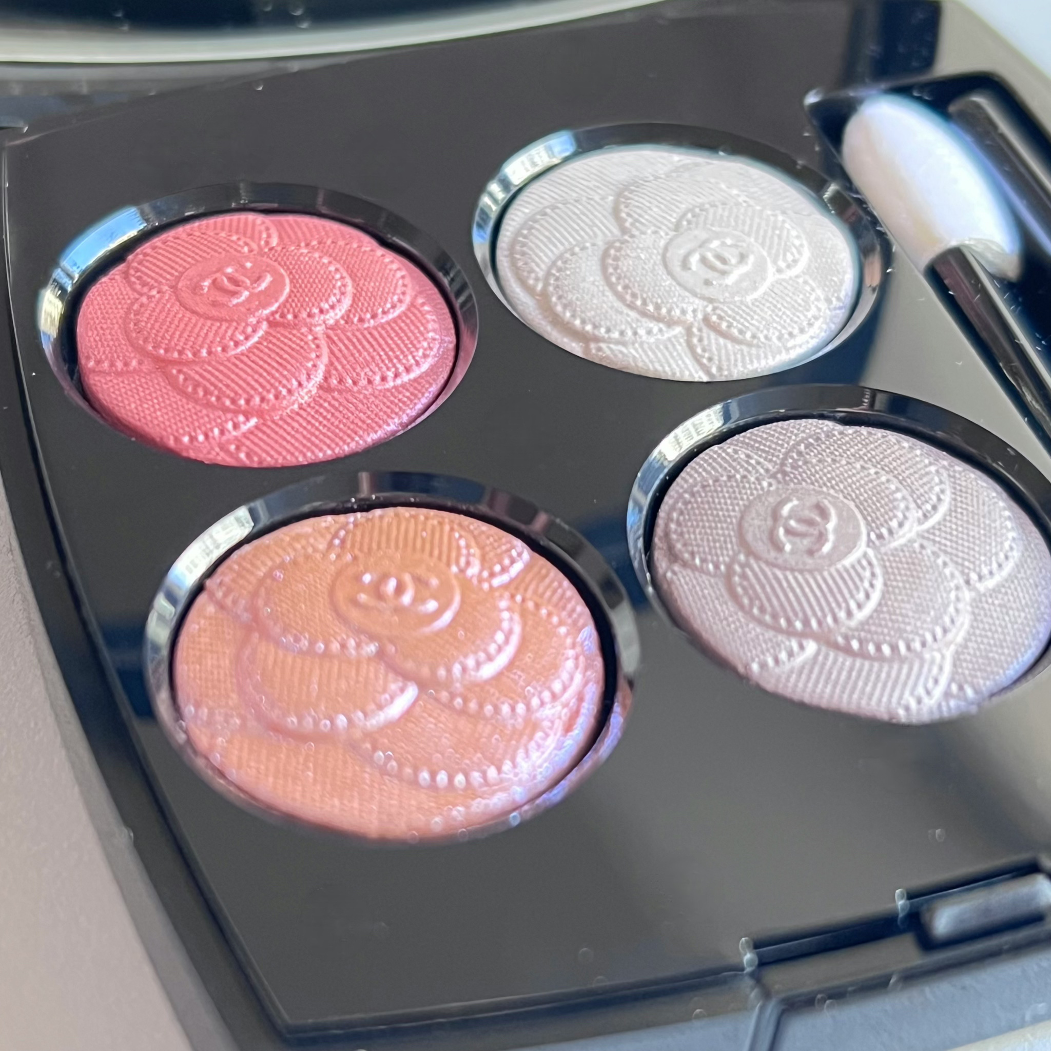 レ キャトル オンブル/CHANEL/アイシャドウパレットを使ったクチコミ（2枚目）