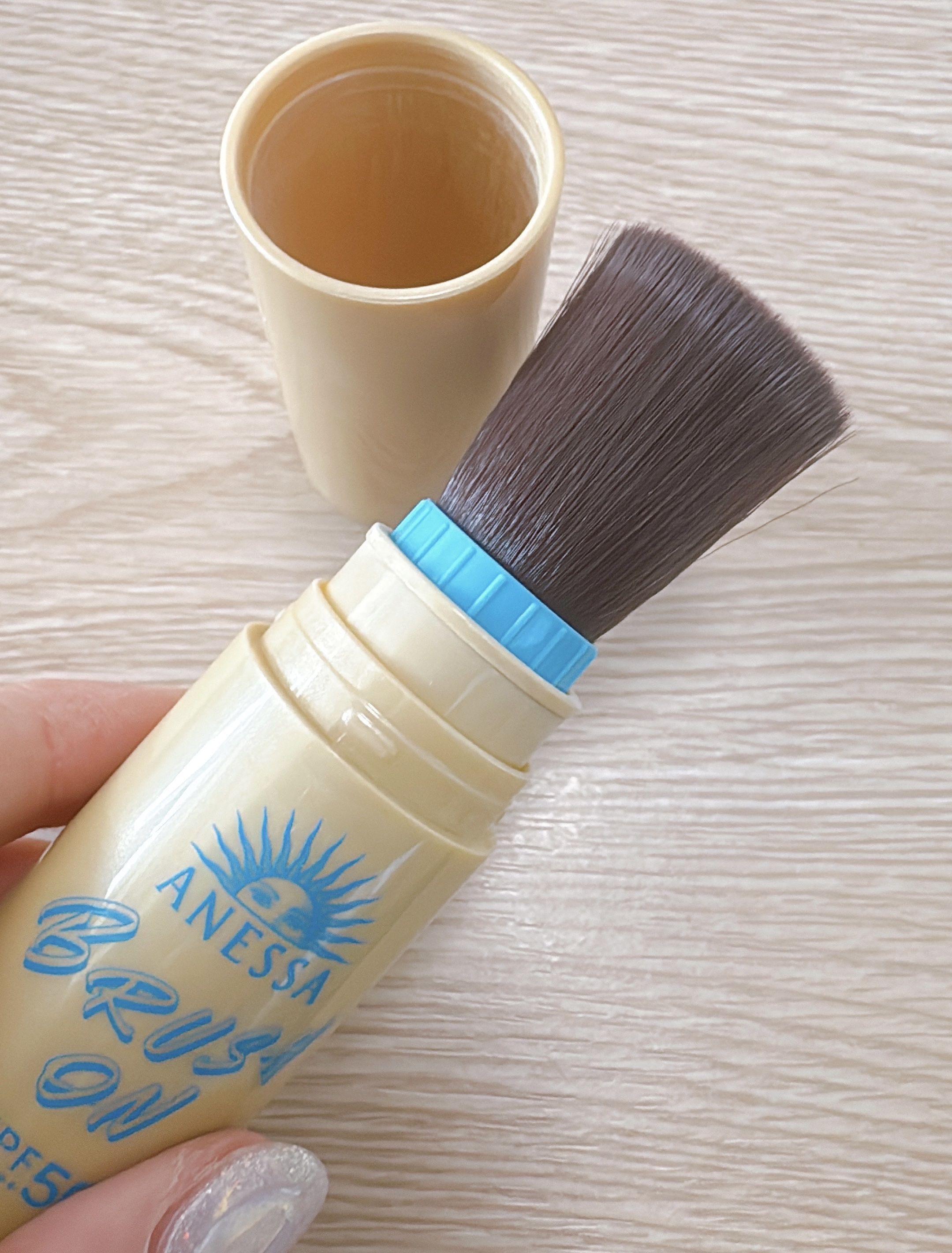 アネッサ パーフェクト UV ブラッシュオンパウダー/アネッサ/日焼け止めパウダーを使ったクチコミ（2枚目）