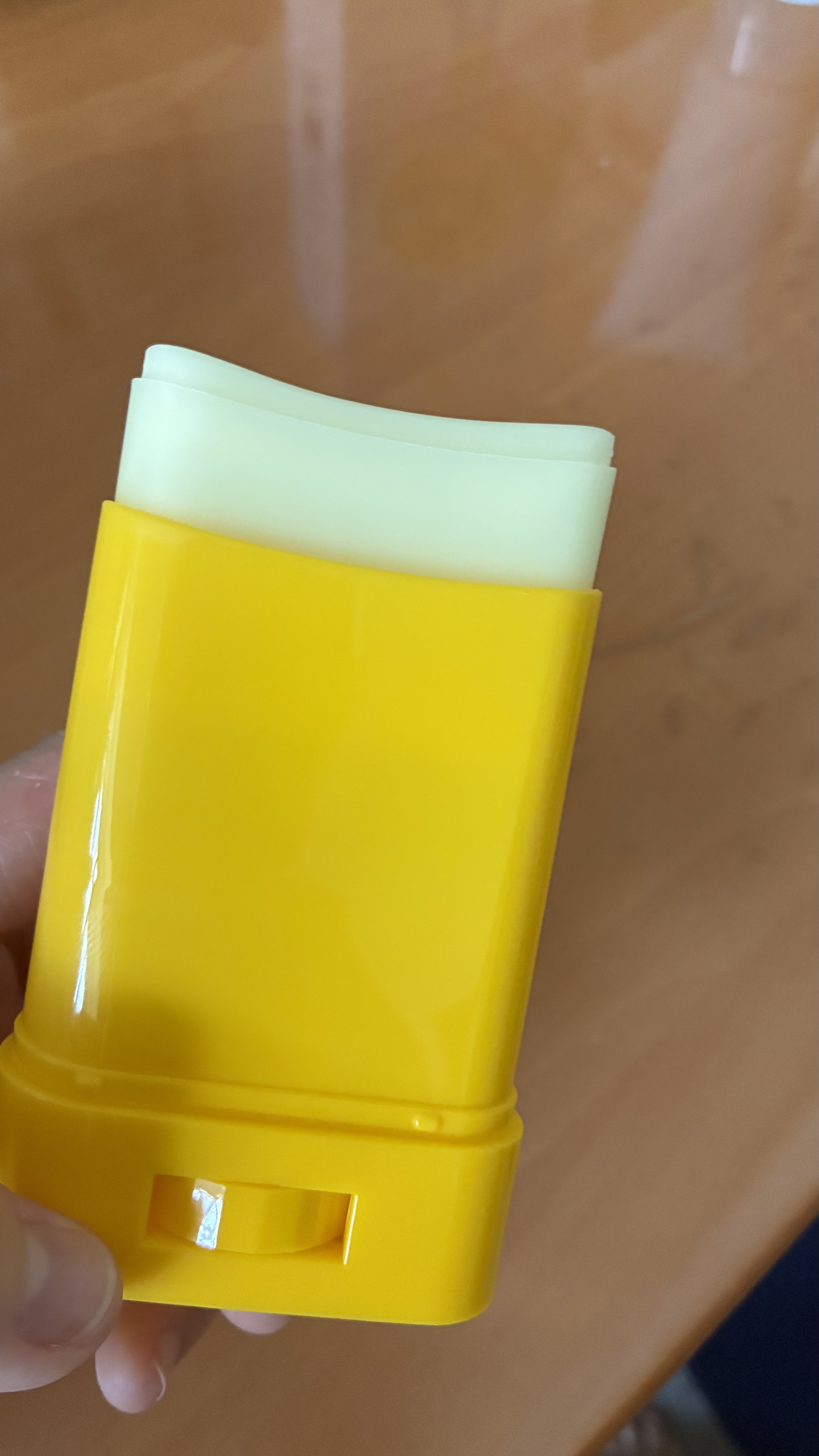 パウダリーUVアロエスティック/ネイチャーリパブリック/日焼け止めスティックを使ったクチコミ（3枚目）