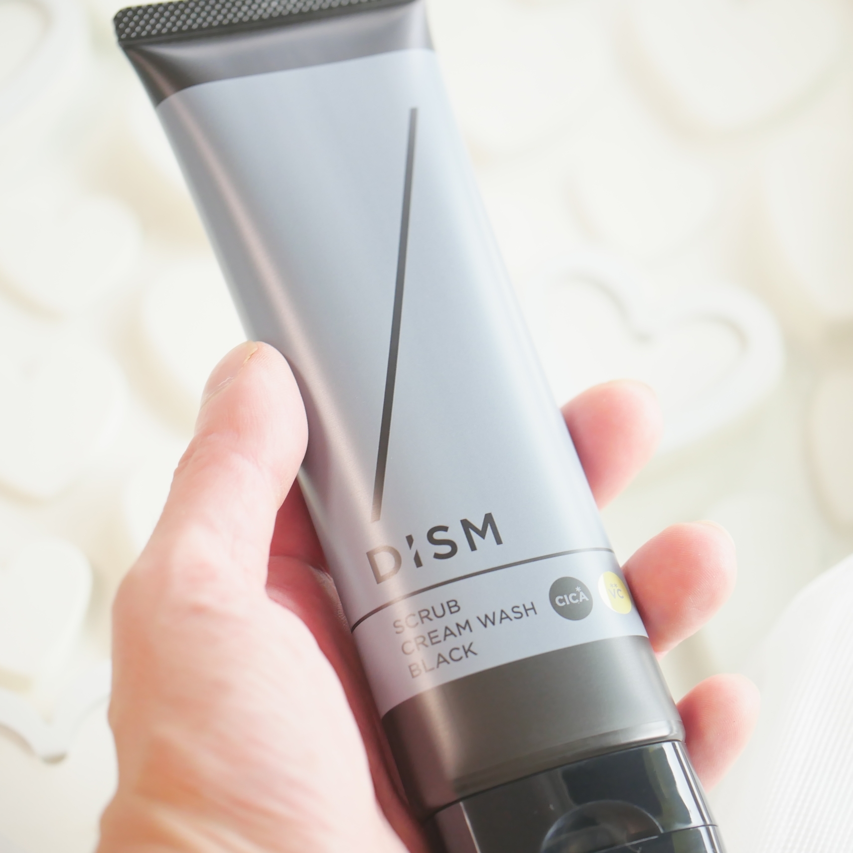 ディズム　スクラブクリームウォッシュ ブラック/DISM/洗顔フォームを使ったクチコミ（3枚目）