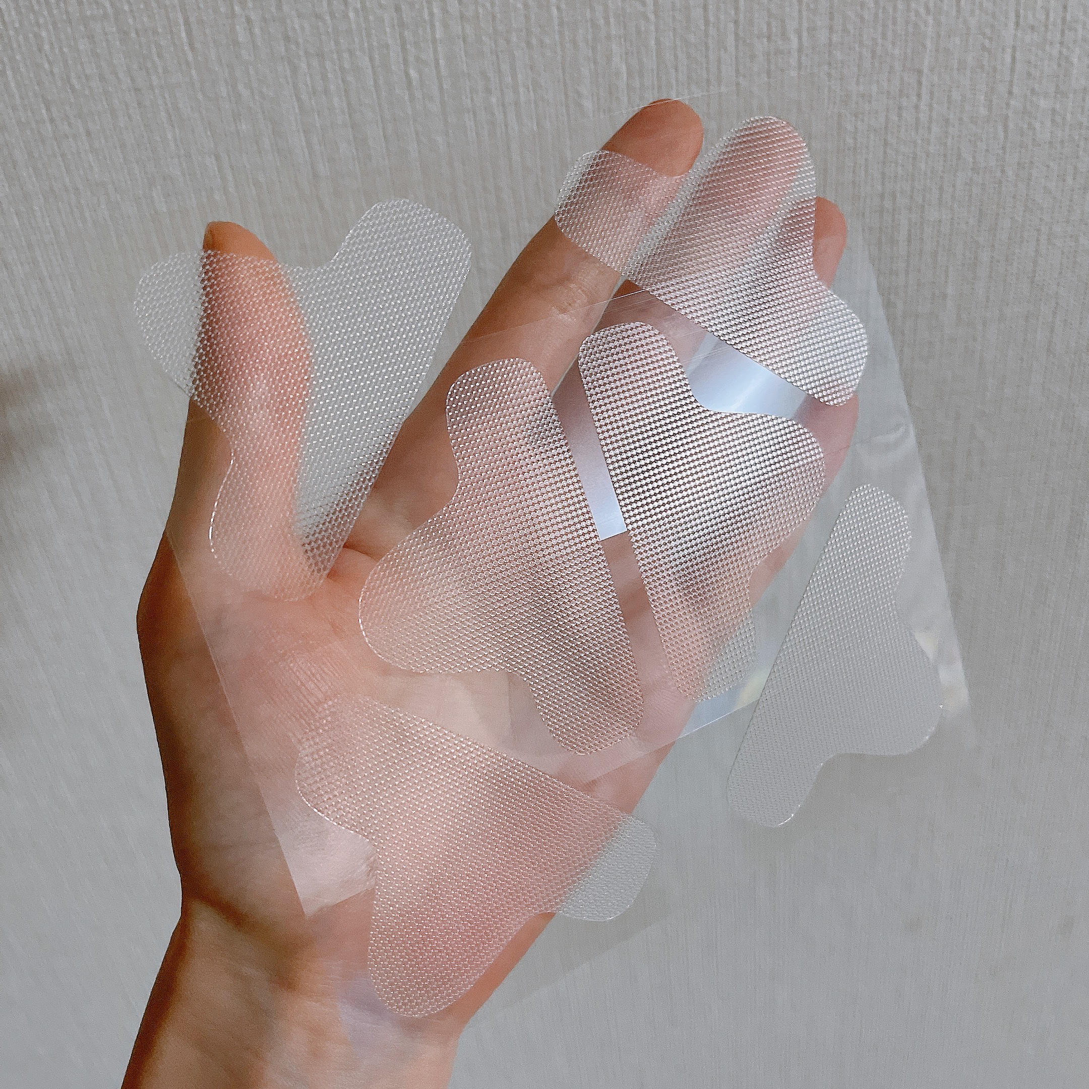 おやすみシワパッチ/ENSEMBLY/その他スキンケアを使ったクチコミ（2枚目）