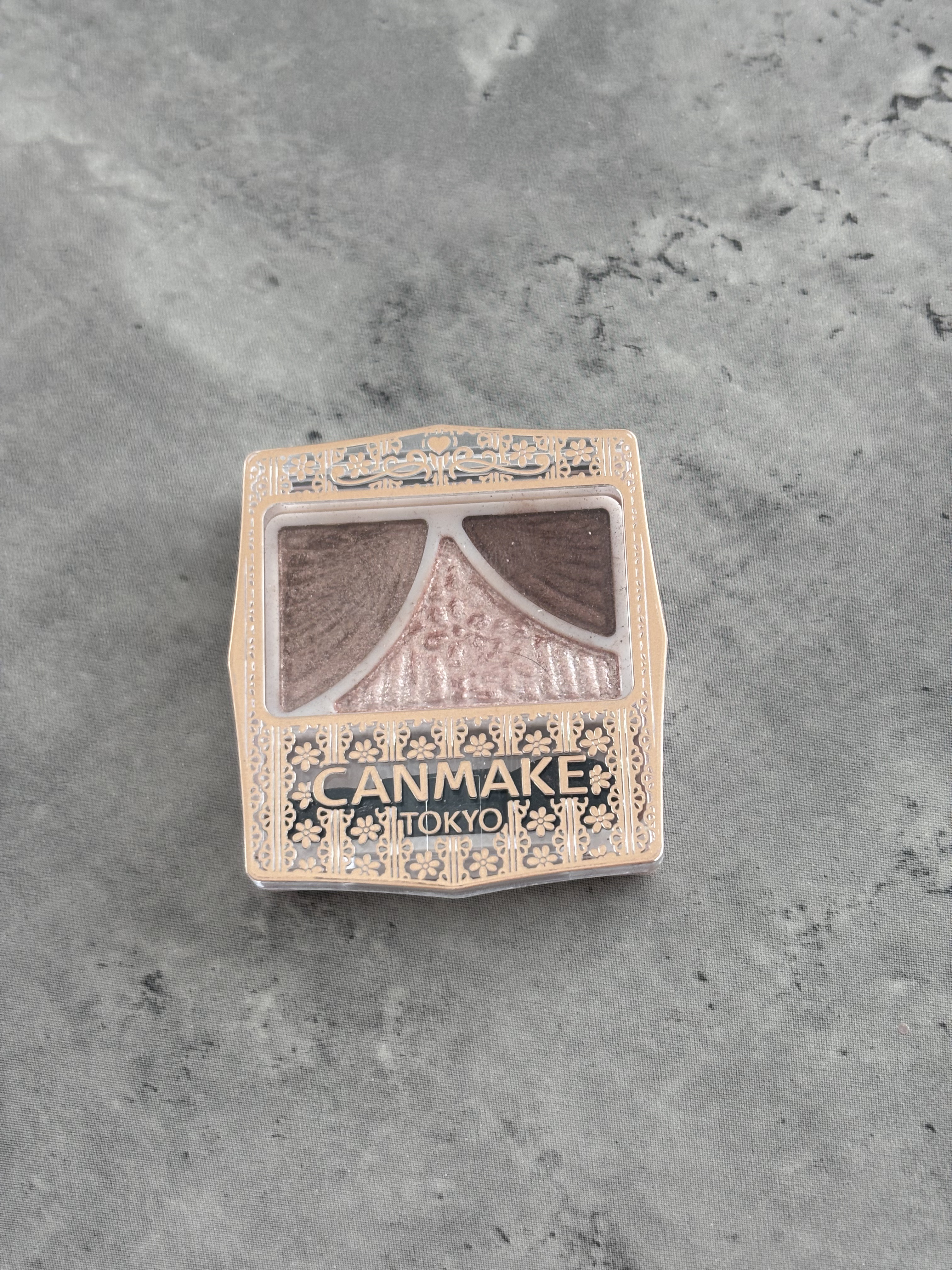 ジューシーピュアアイズ/キャンメイク/アイシャドウパレットを使ったクチコミ（1枚目）