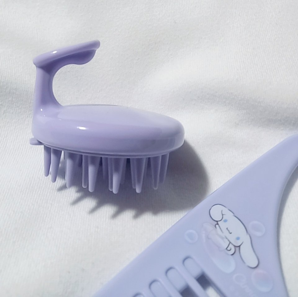 シャンプーブラシ/セリア/スカルプブラシを使ったクチコミ（2枚目）