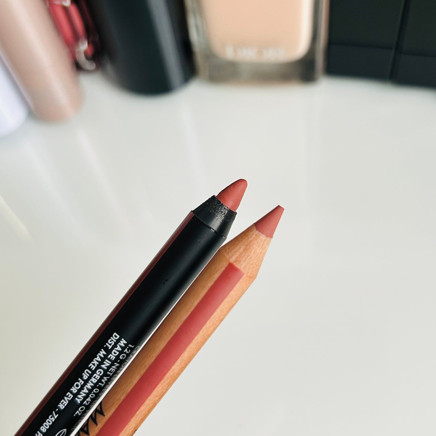 アーティストカラーペンシル/MAKE UP FOR EVER/アイブロウペンシルを使ったクチコミ(3枚目)