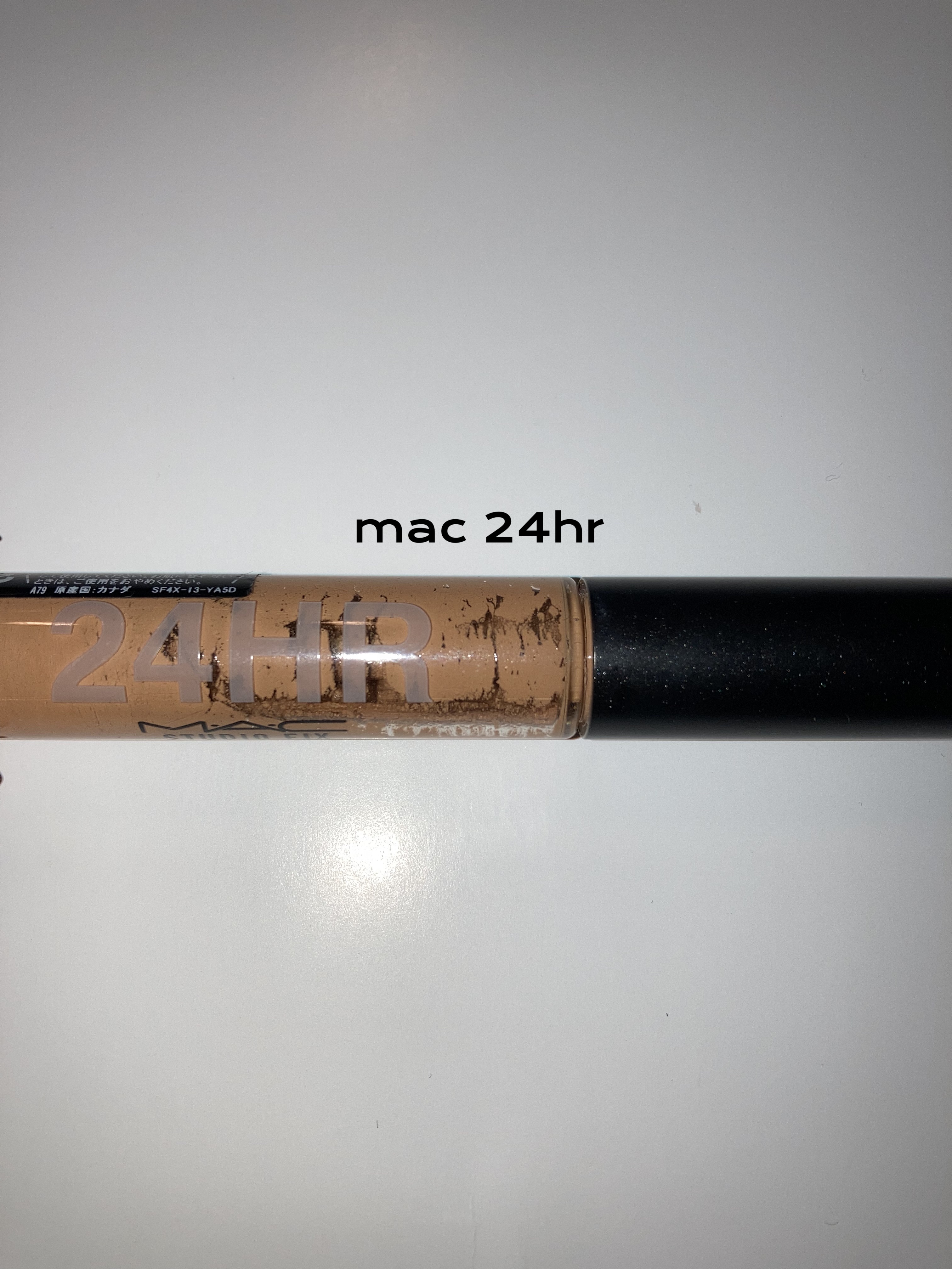 M・A・C スタジオフィックススムースウェアコンシーラーのクチコミ「
はじめて何回もリピートしてるコスメ🐱🔥

いろんなコンシーラー使ってきたけどこんなに肌馴染み.....」（1枚目）