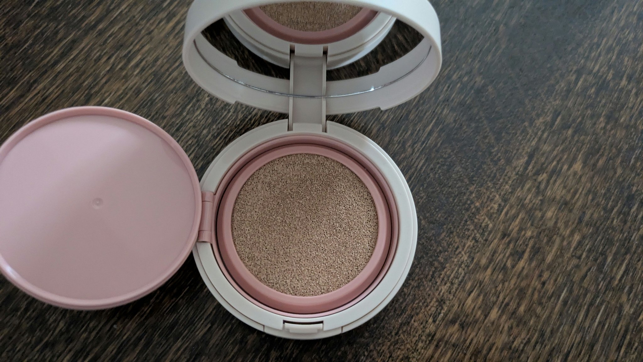 レイヤーフィットクッション/hana by hince/クッションファンデーションを使ったクチコミ（2枚目）