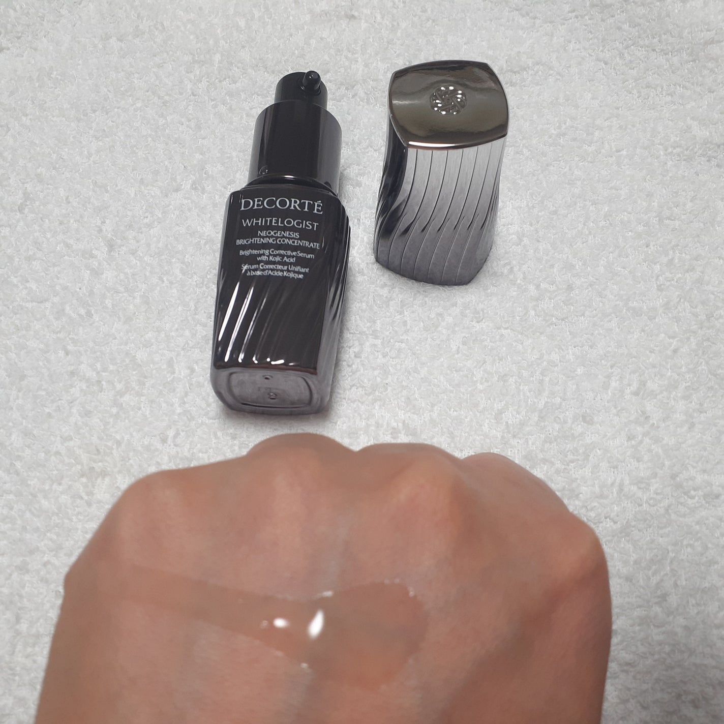 ホワイトロジスト ネオジェネシス ブライトニング コンセントレイト/DECORTÉ/美容液を使ったクチコミ(3枚目)