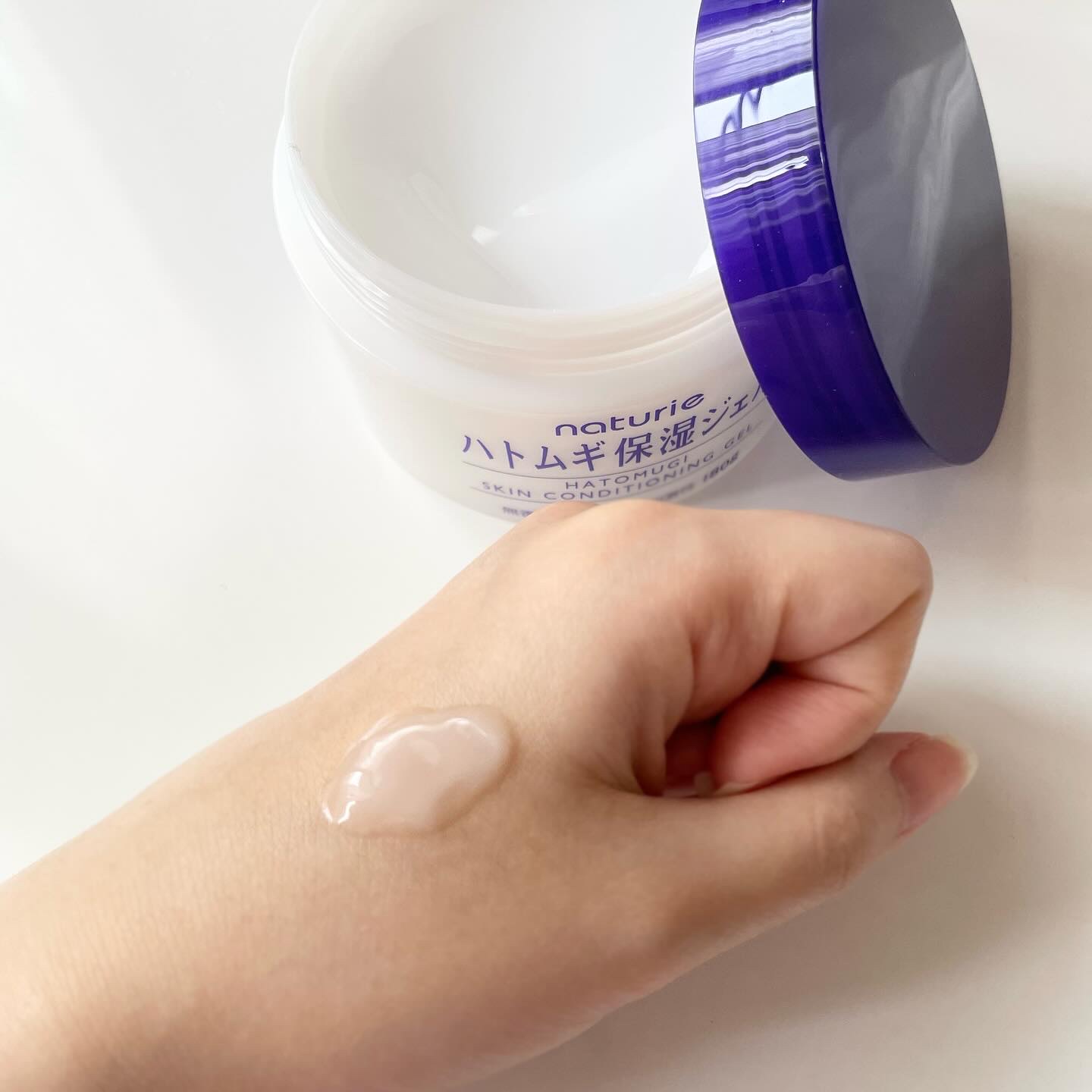 ハトムギ保湿ジェル(ナチュリエ スキンコンディショニングジェル)/ナチュリエ/美容液を使ったクチコミ（3枚目）