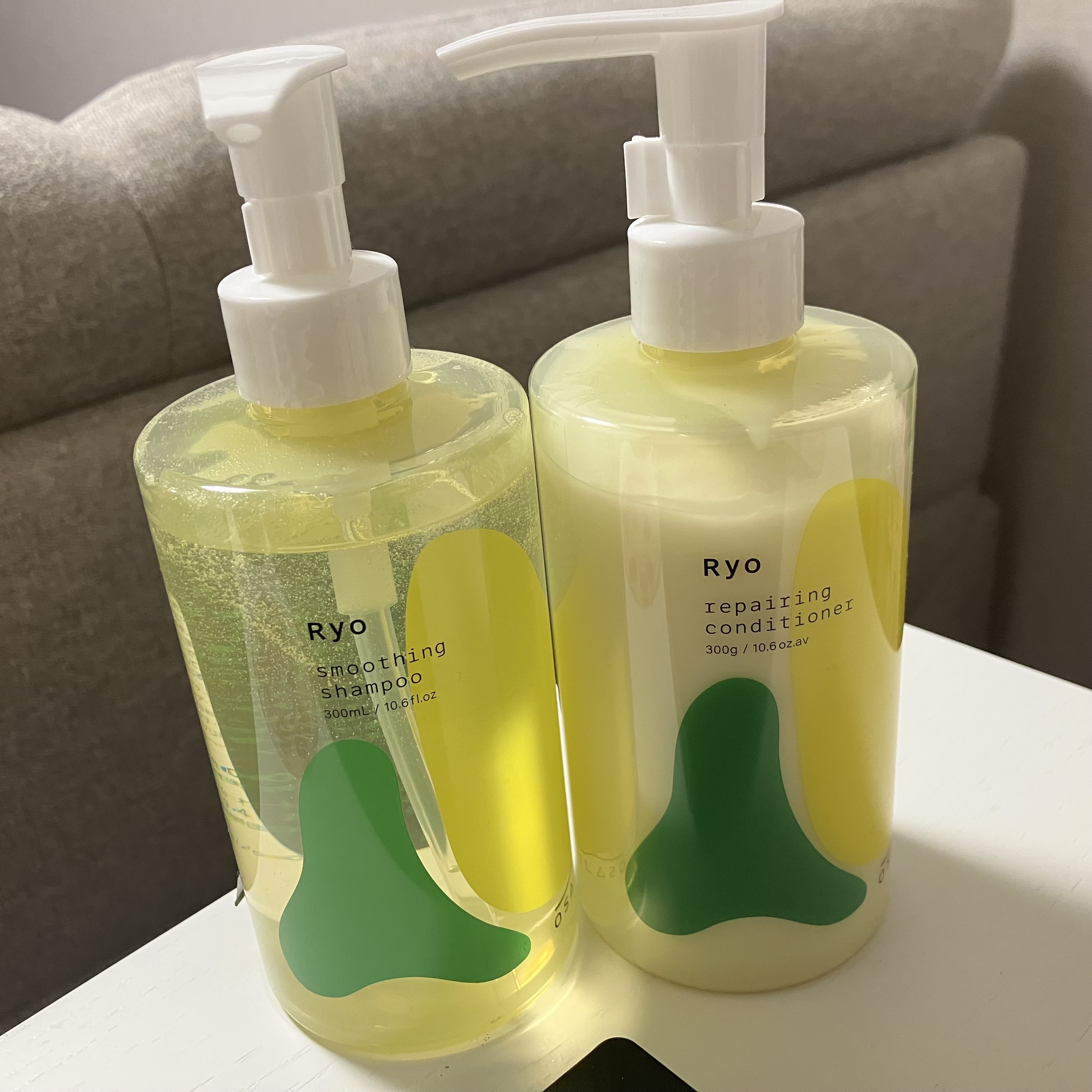 オサジ スムージング シャンプー/リペアリング コンディショナー コンディショナー（300g）/OSAJI/市販シャンプーを使ったクチコミ（1枚目）