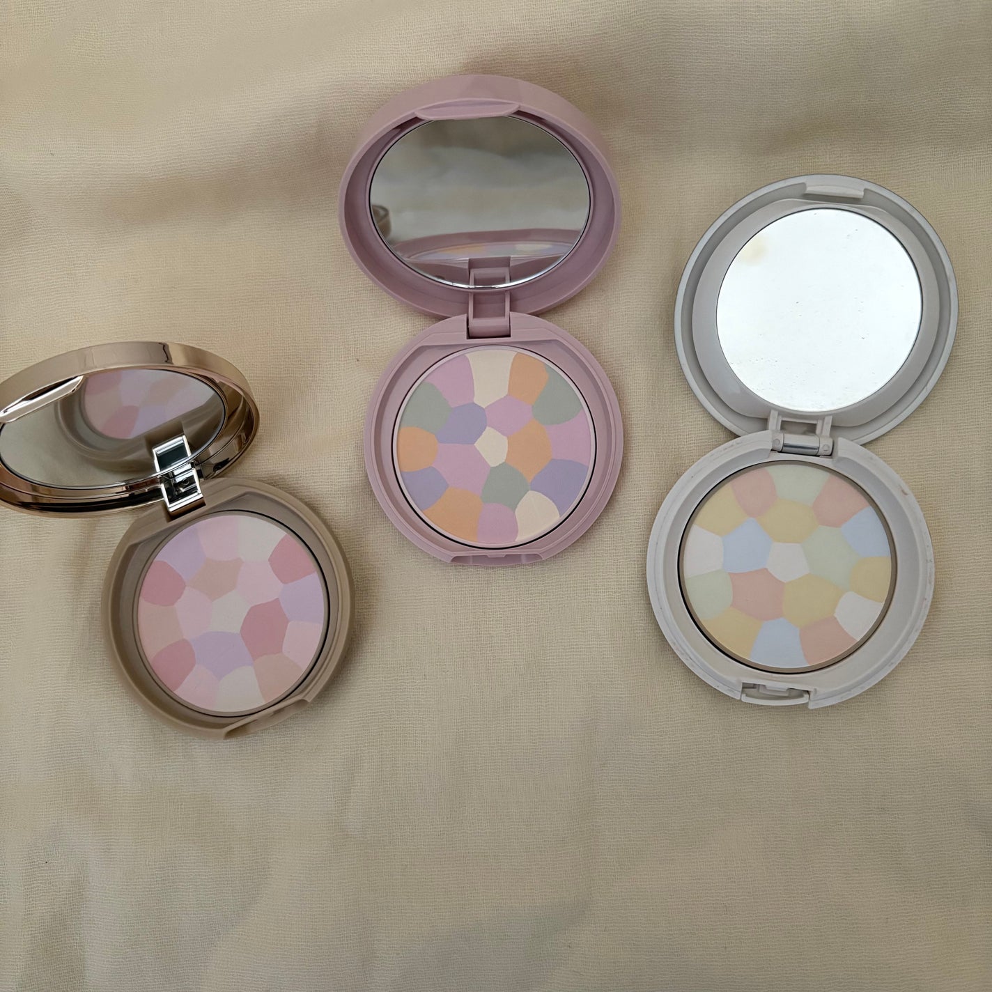 マシュマロフィニッシュパウダー ~Abloom~/キャンメイク/プレストパウダーを使ったクチコミ(1枚目)