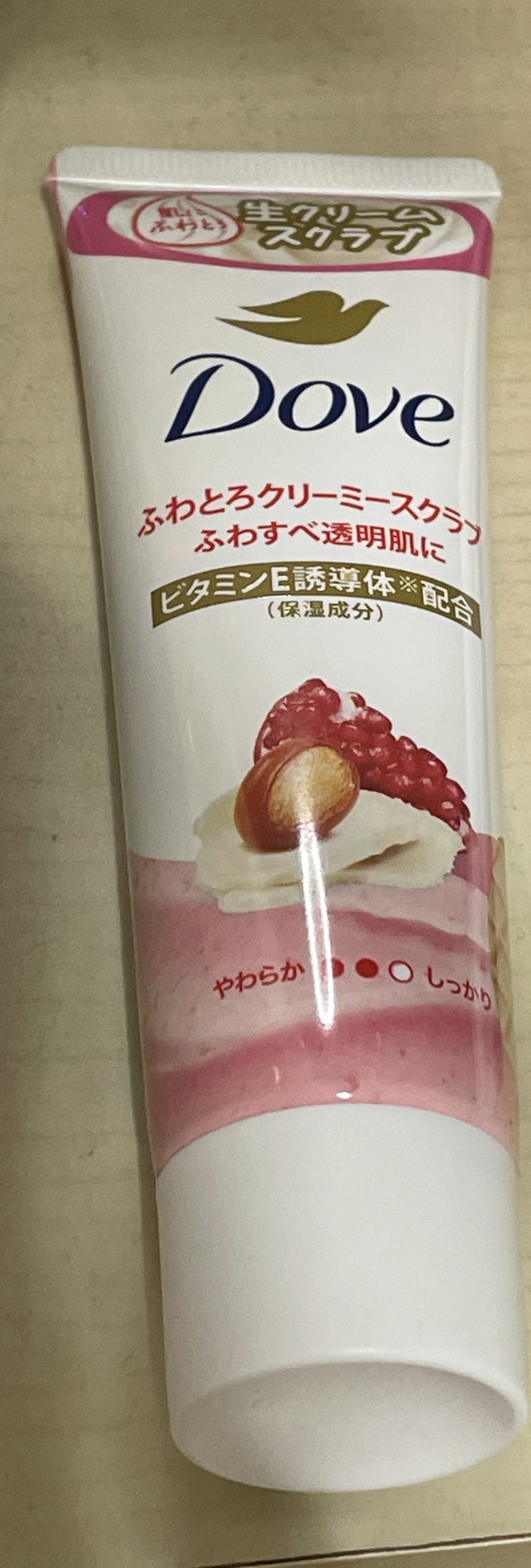 ダヴ ふわとろクリーミースクラブ ザクロ＆シアバター チューブ 50g/ダヴ/ボディスクラブを使ったクチコミ（1枚目）