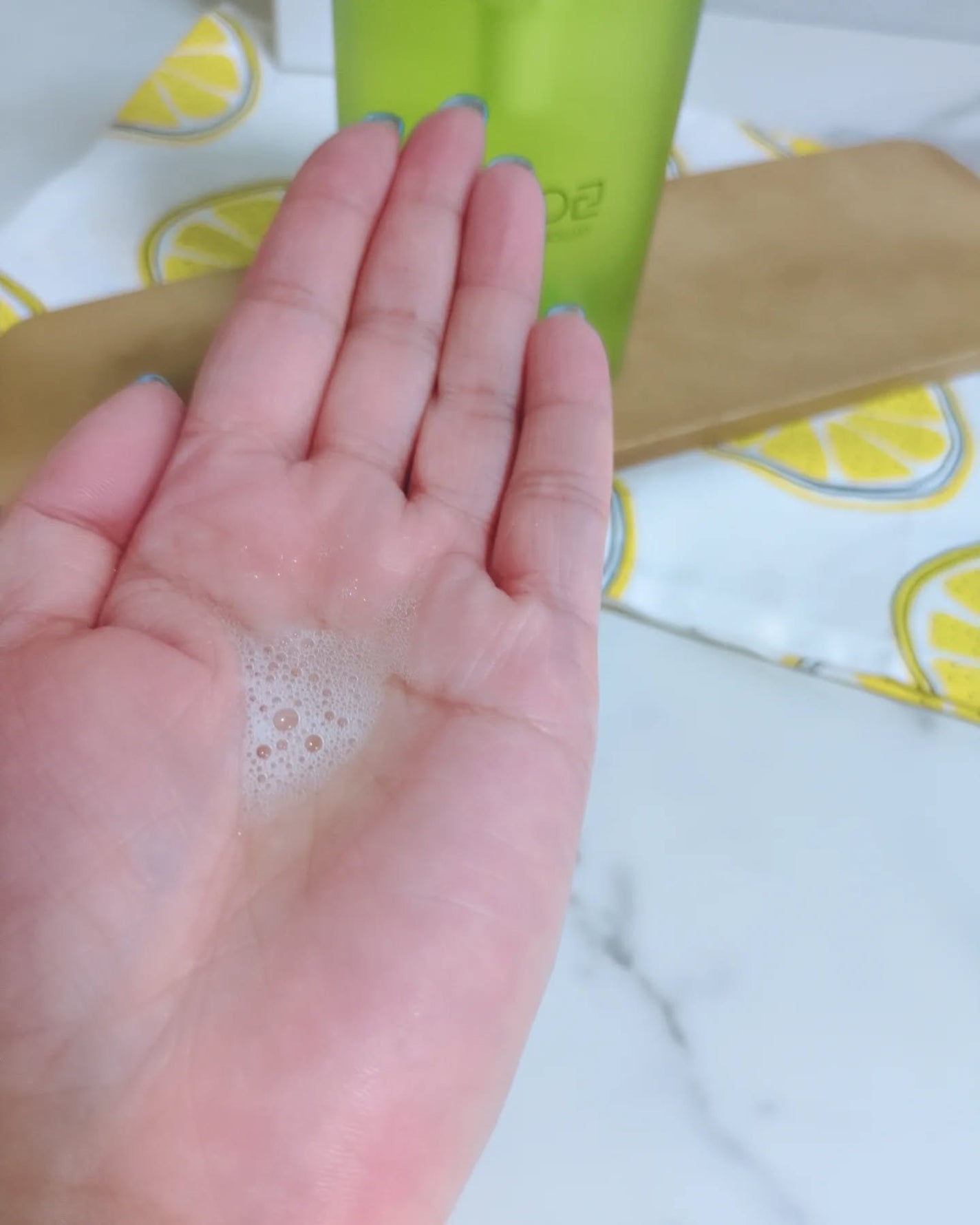 みぃ on LIPS 「WOLLYOティーツリーグリーンボディウォッシュお肌の鎮静と刺..」(4枚目)