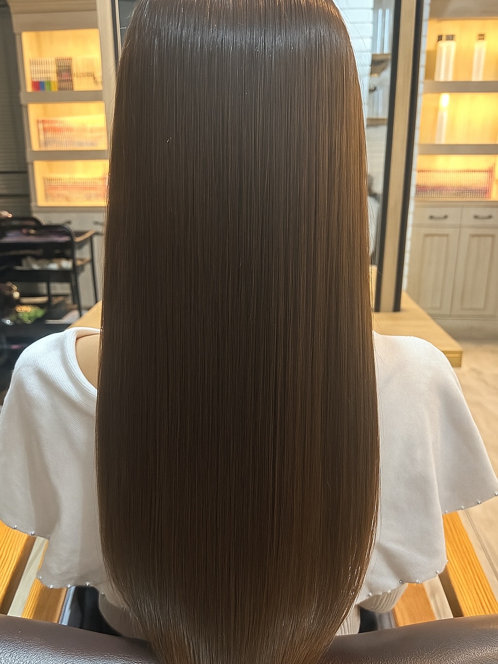 時差pic…
*⑅୨୧┈┈┈┈┈┈┈┈┈୨୧⑅*｡

カラーとトリートメントしてきてパサつきから解放✨

しっかり自宅でもケアしないとね♡

.｡:+* ﾟ ゜ﾟ *+:｡.｡:+* ﾟ ゜ﾟ *+:｡.｡.｡:+*:｡.｡:

最後までご