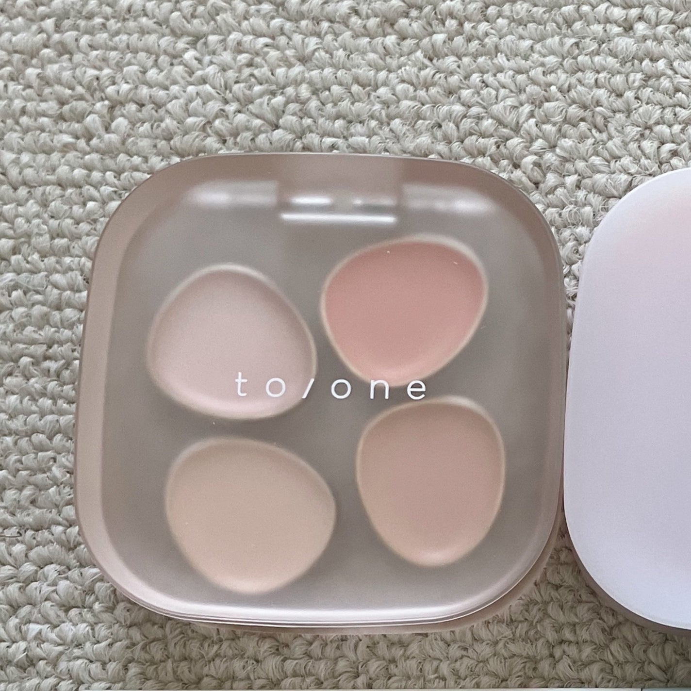 トーン ペタル フロート フローレス タッチ/to/one/パレットコンシーラーを使ったクチコミ(1枚目)