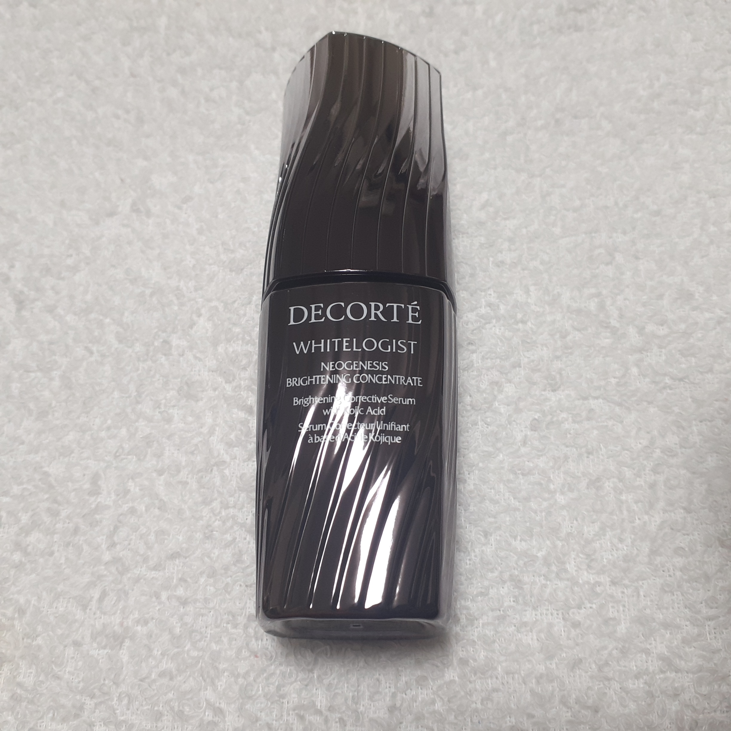 ホワイトロジスト　ネオジェネシス　ブライトニング コンセントレイト/DECORTÉ/美容液を使ったクチコミ（2枚目）
