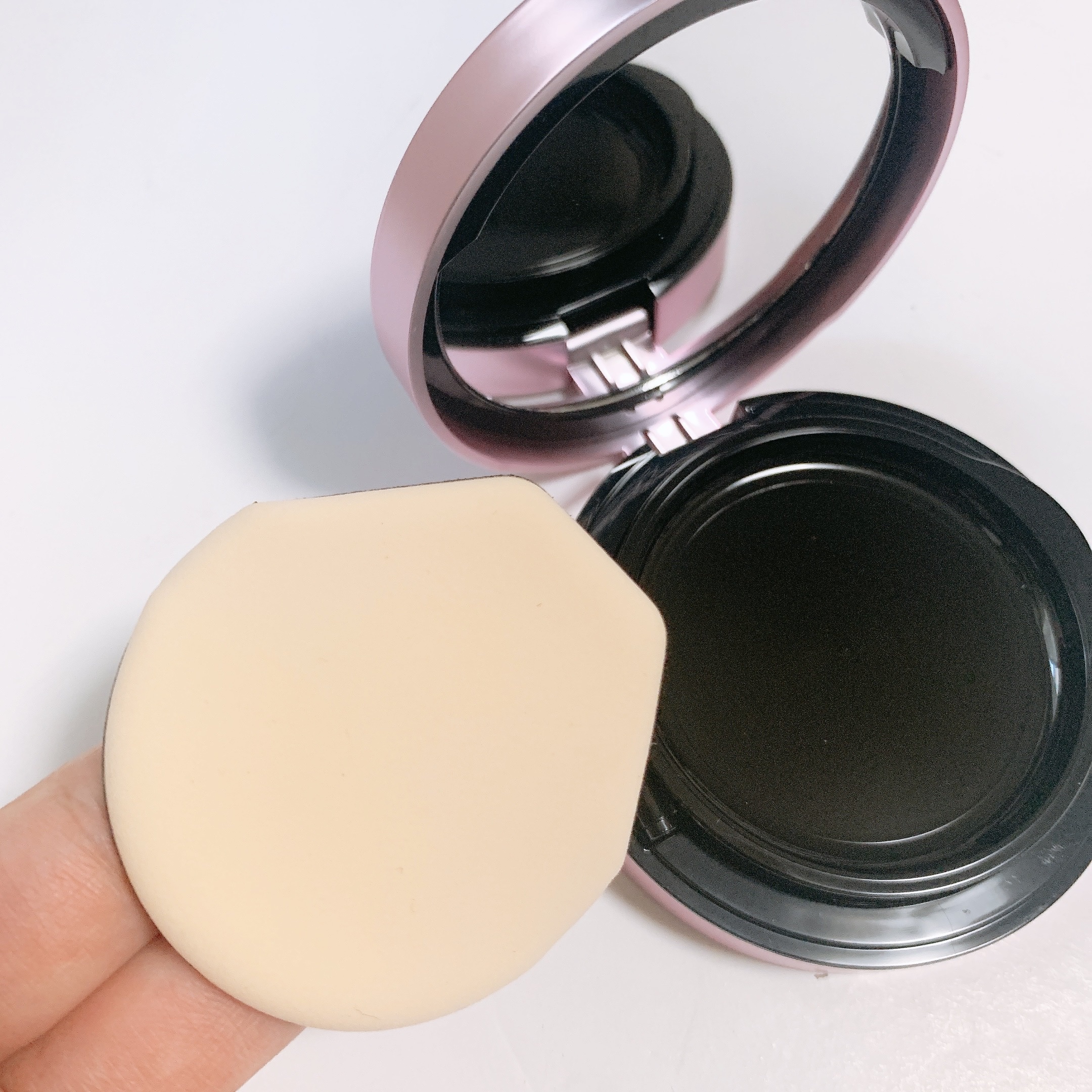 ヴァレンティノ GO クッション グロウ/ヴァレンティノ ビューティ/クッションファンデーションを使ったクチコミ（3枚目）