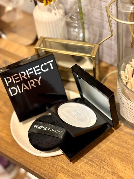 トランスルーシェント ブルーリング セッティング パウダー 10g/PERFECT DIARY/プレストパウダーを使ったクチコミ(2枚目)