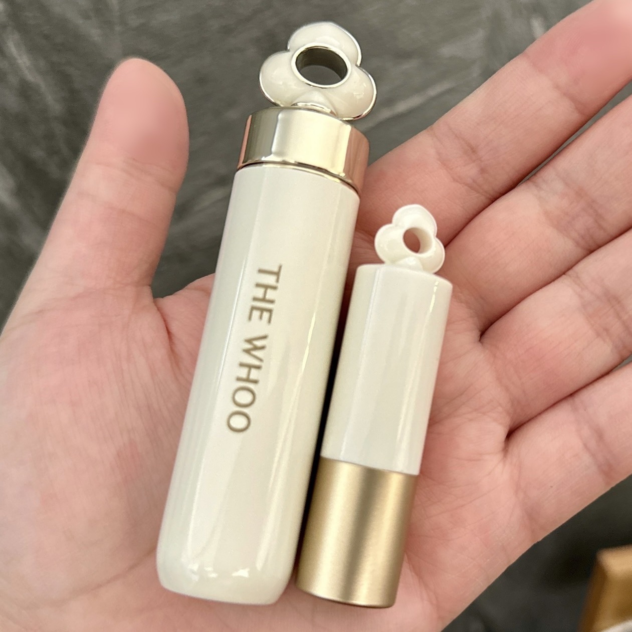 エッセンシャル リップグロウバーム/THE WHOO/口紅を使ったクチコミ（1枚目）