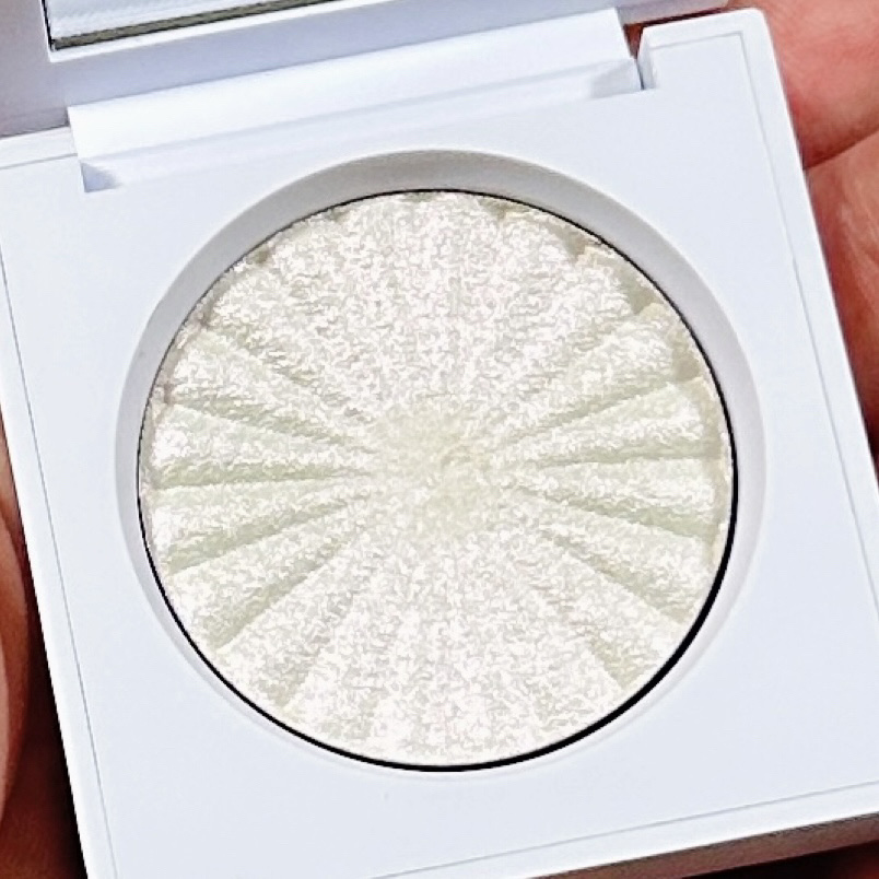OFRA mini Highlighter/Ofra Cosmetics/パウダーハイライトを使ったクチコミ（3枚目）
