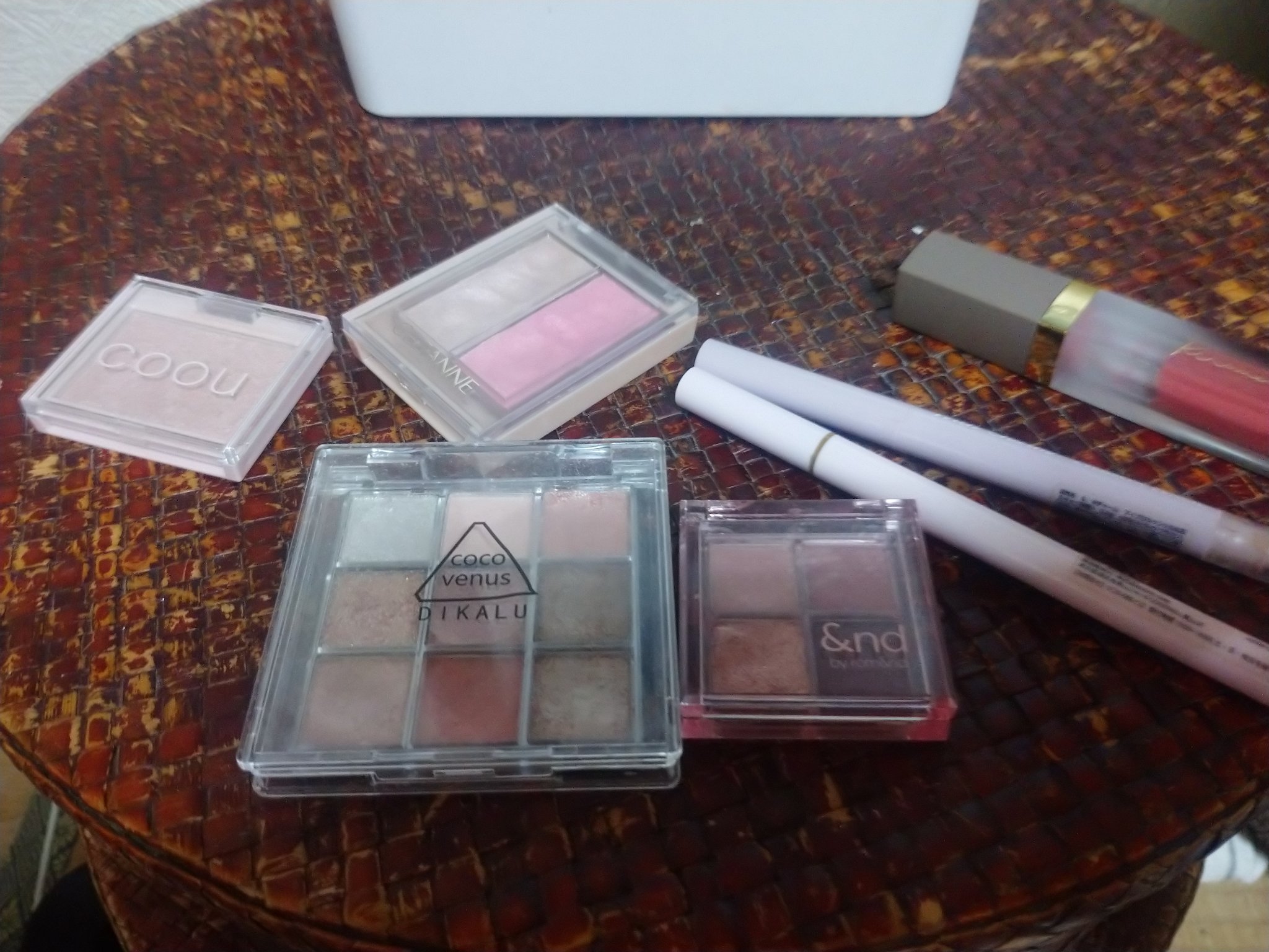 フェイスパウダー/AMORTALS /ルースパウダーを使ったクチコミ（2枚目）