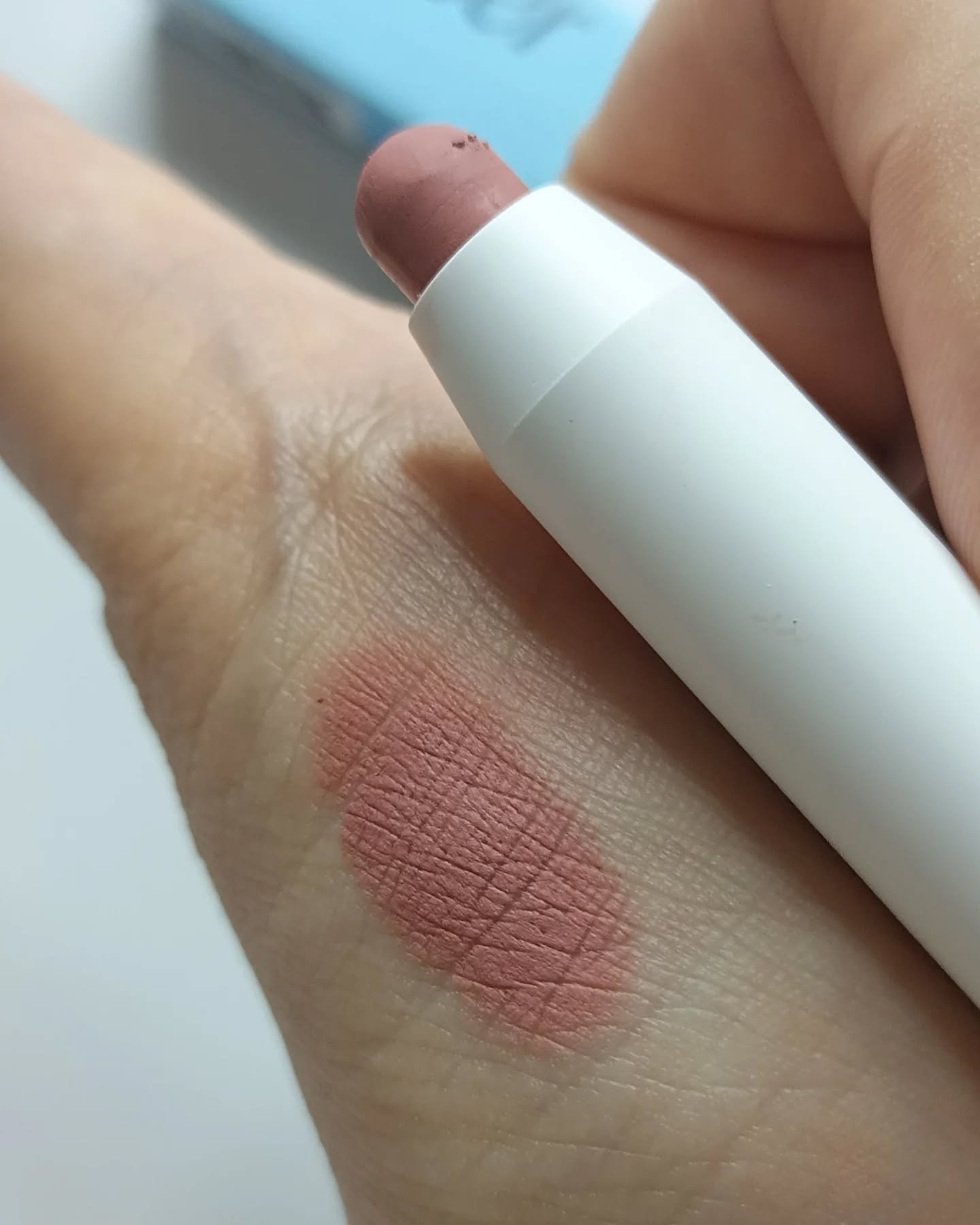 オーバーデューリップペンシル/nonoer/リップライナーを使ったクチコミ（3枚目）